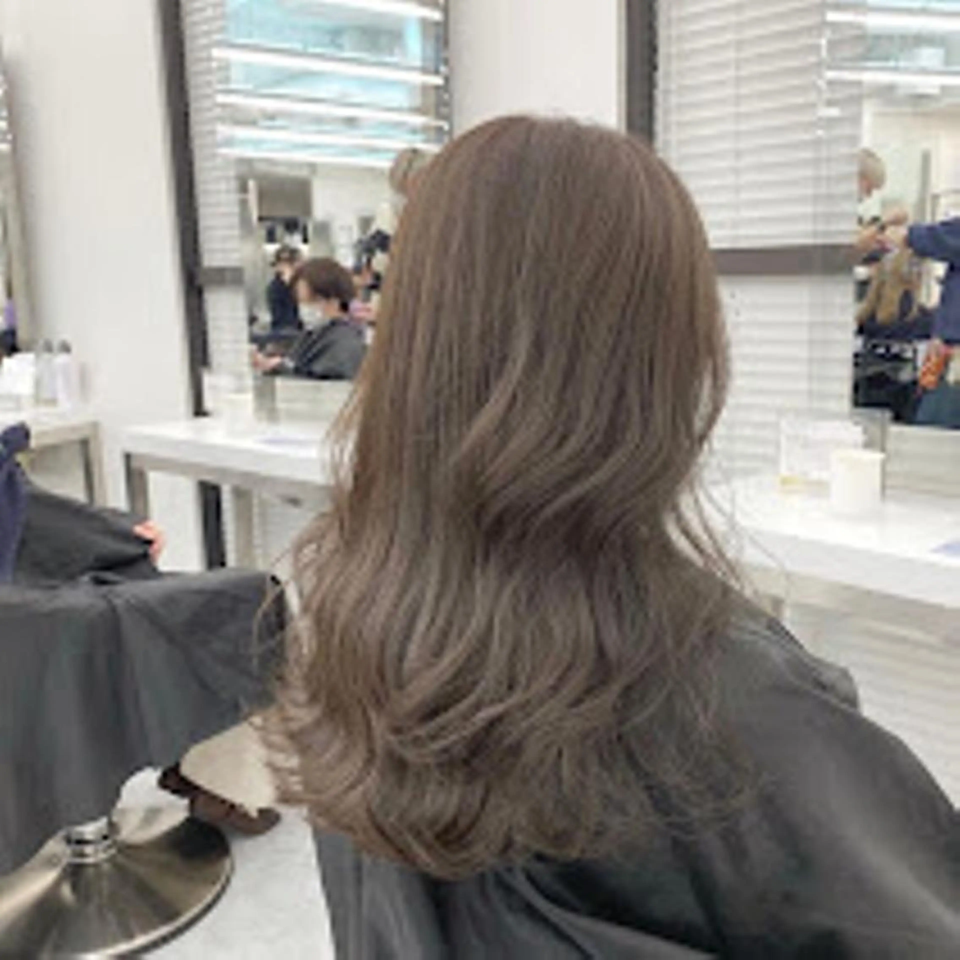 カラー ［THEATER 仙台店🌼］公式のヘアスタイル