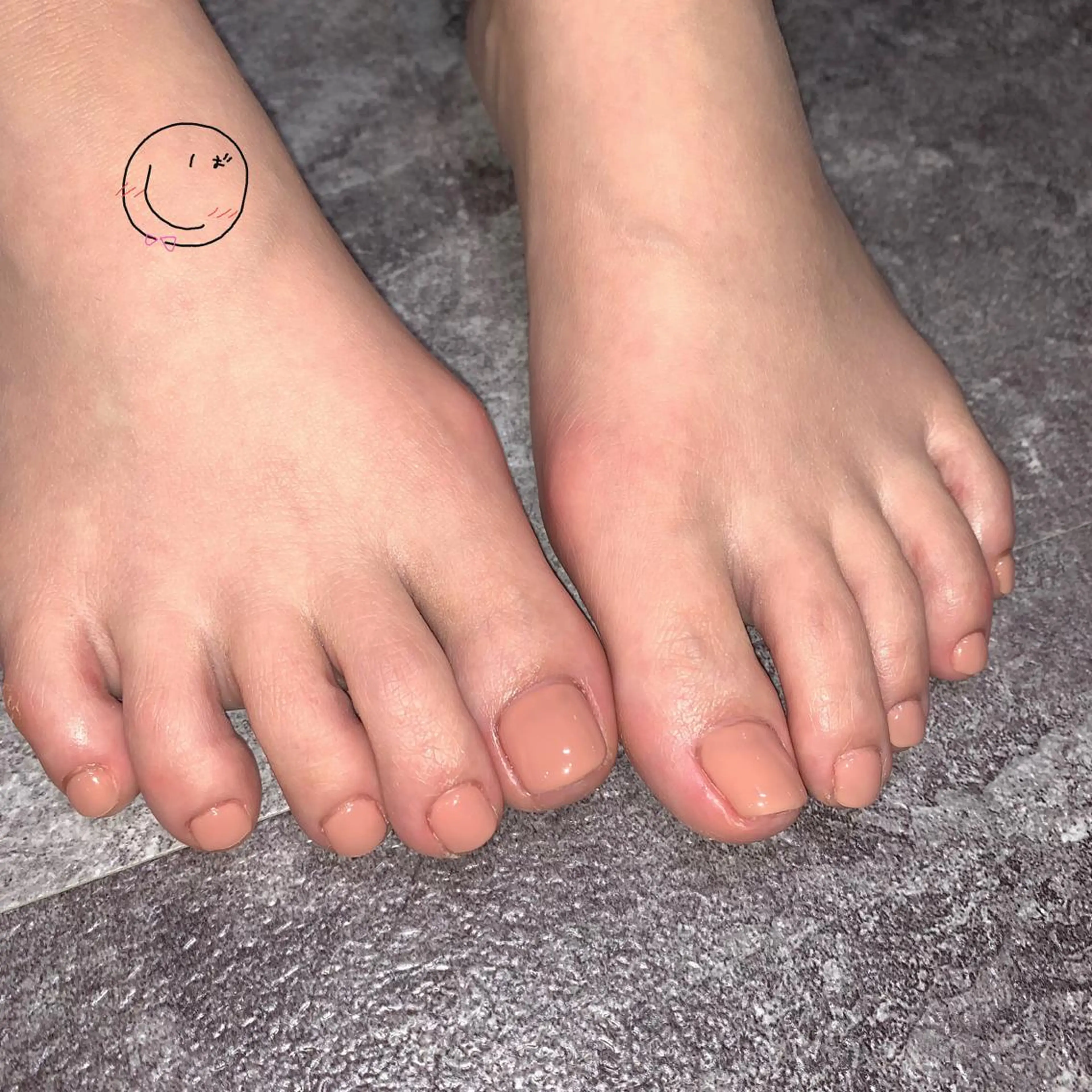 ネイル アートネイル クリアネイル フットネイル ジェルネイル ワンカラーネイル chik所属・chik shibaのネイルデザイン