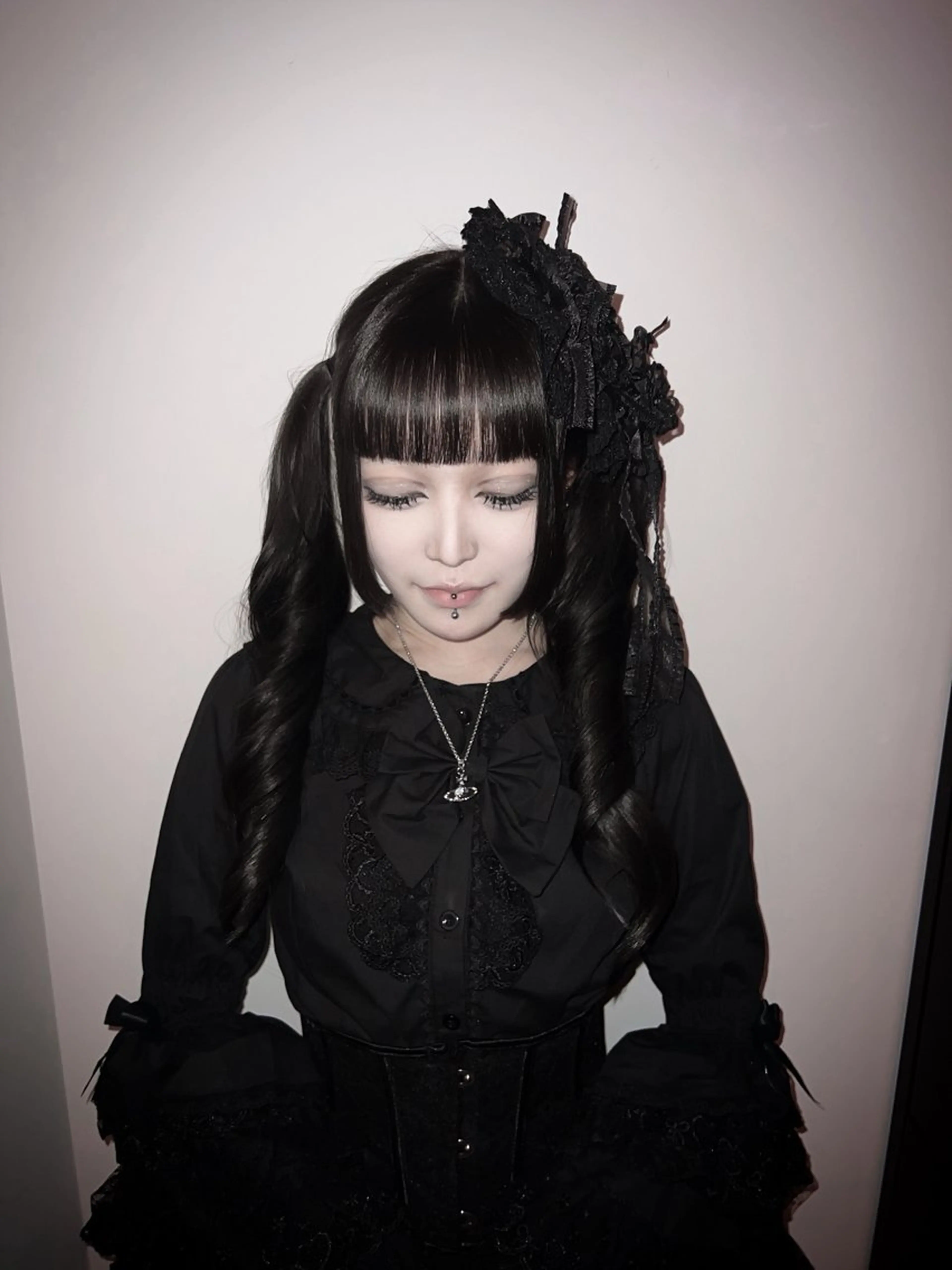 ロング AIRA/ブリーチ ‪/透明感カラーのヘアスタイル