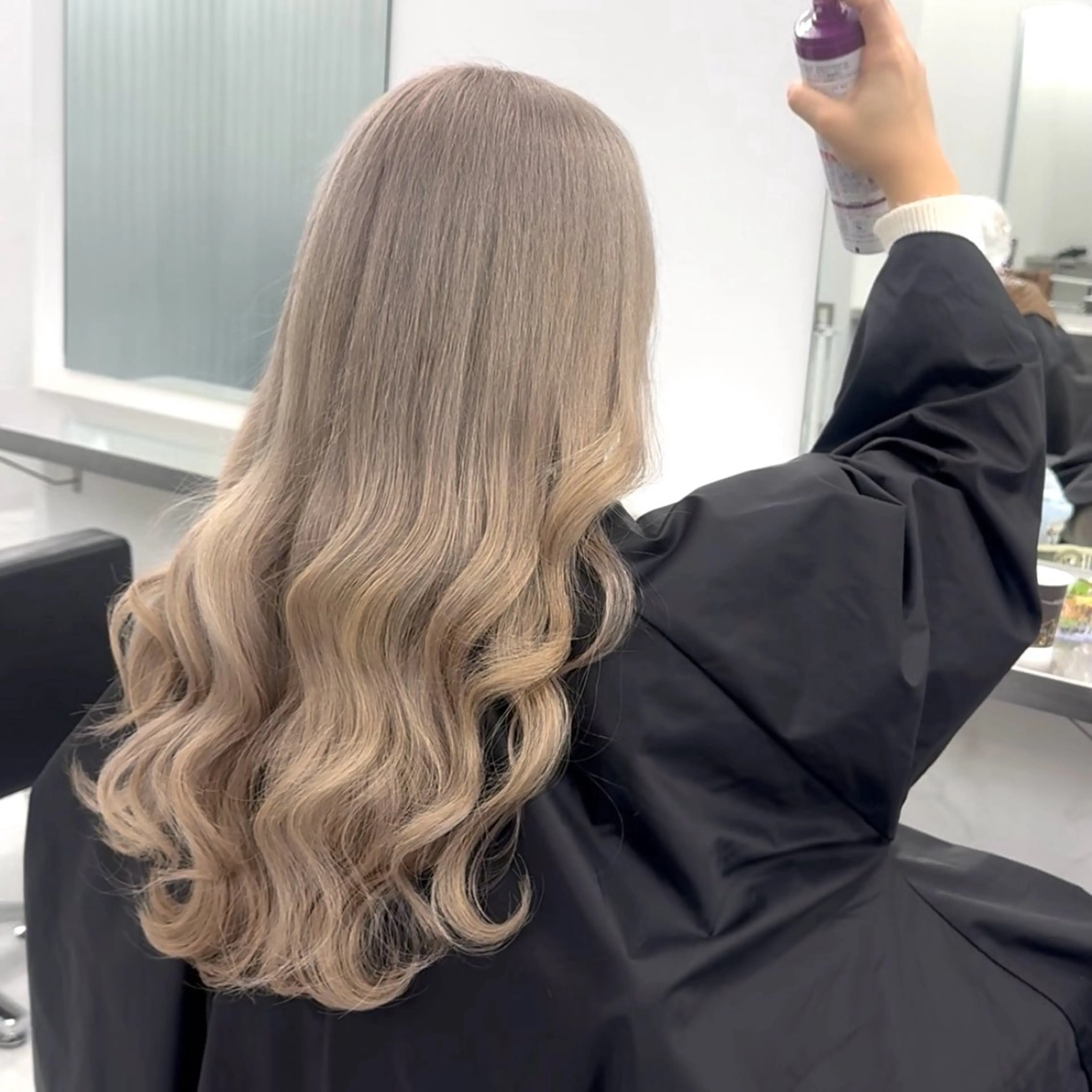 【  U-24 / ミニモ学割💫  】 ブリーチ➕カラー➕トリートメント(ダブルカラー)👸🏼💖の写真