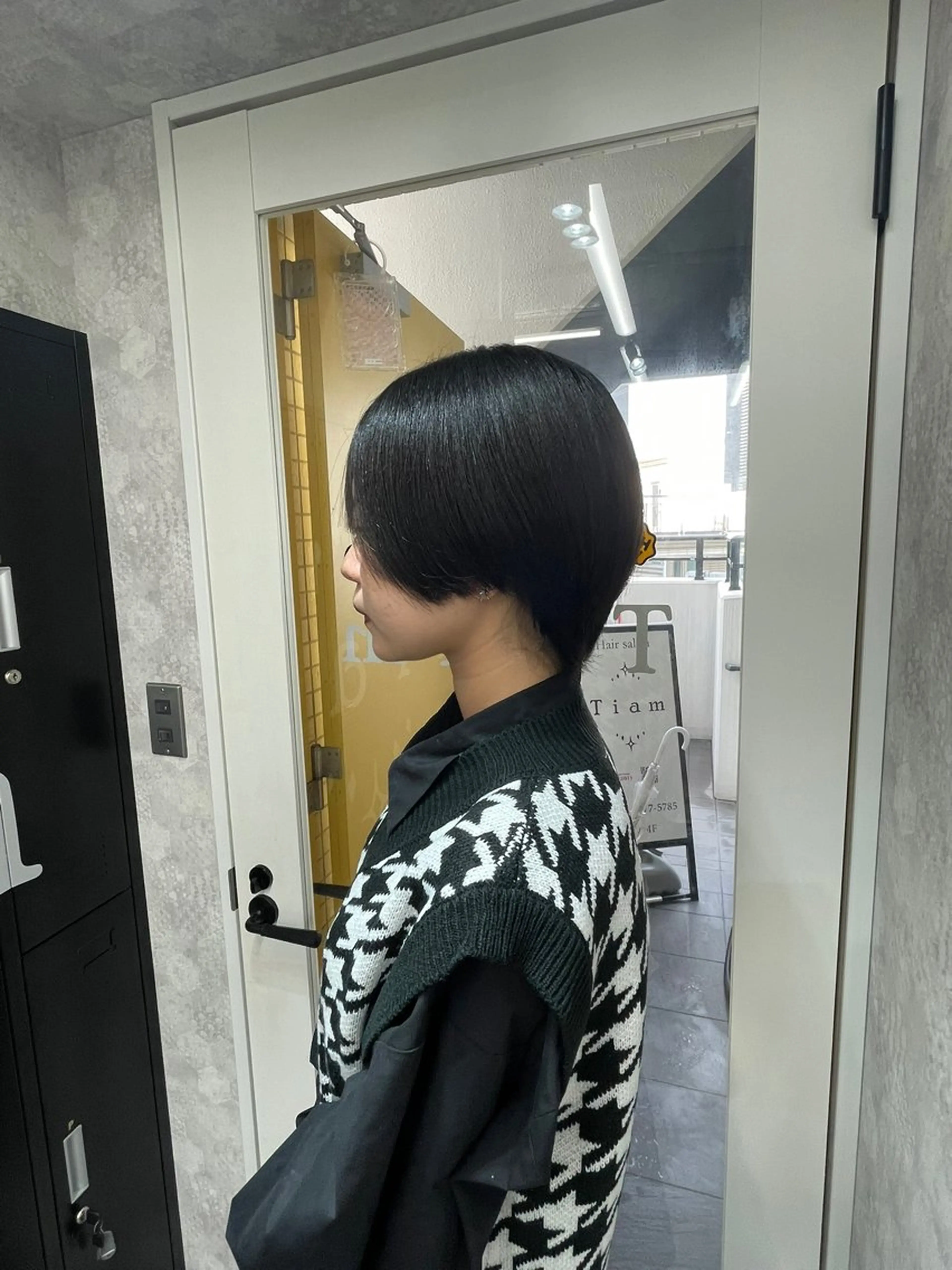 ショート カラー アッシュ アッシュグレー ベージュカラー ブリーチ ブロンド 【美髪ハイトーン】 髪質改善/大和🎀のヘアスタイル