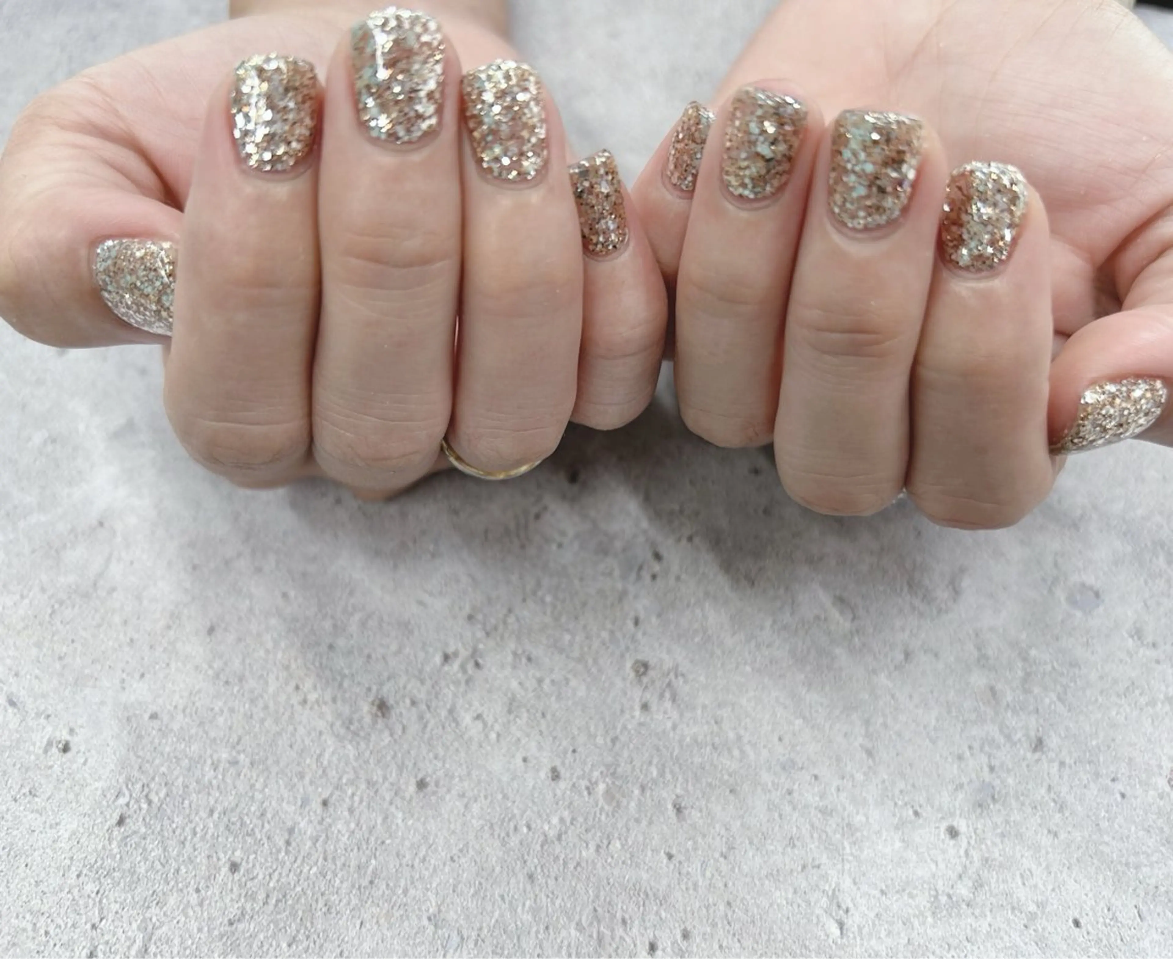 ネイル ラメ(グリッター) ハンドネイル Nail Salon agré所属・agré ネイルサロン　アグレのネイルデザイン
