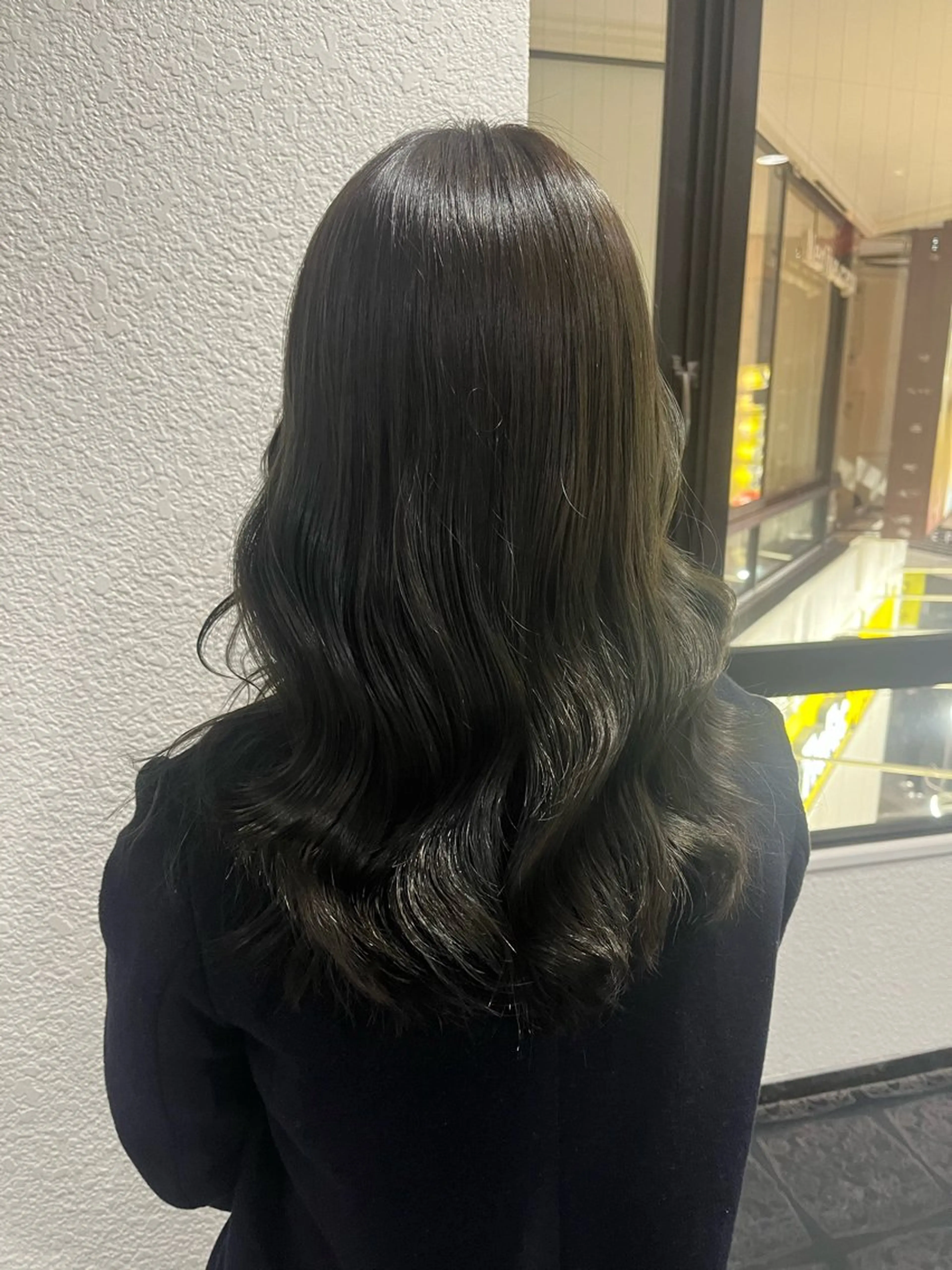 セミロング カラー グレージュ オリーブグレージュ オリーブグレー ヘアカラー 🎼鈴木 美晴🪽のヘアスタイル