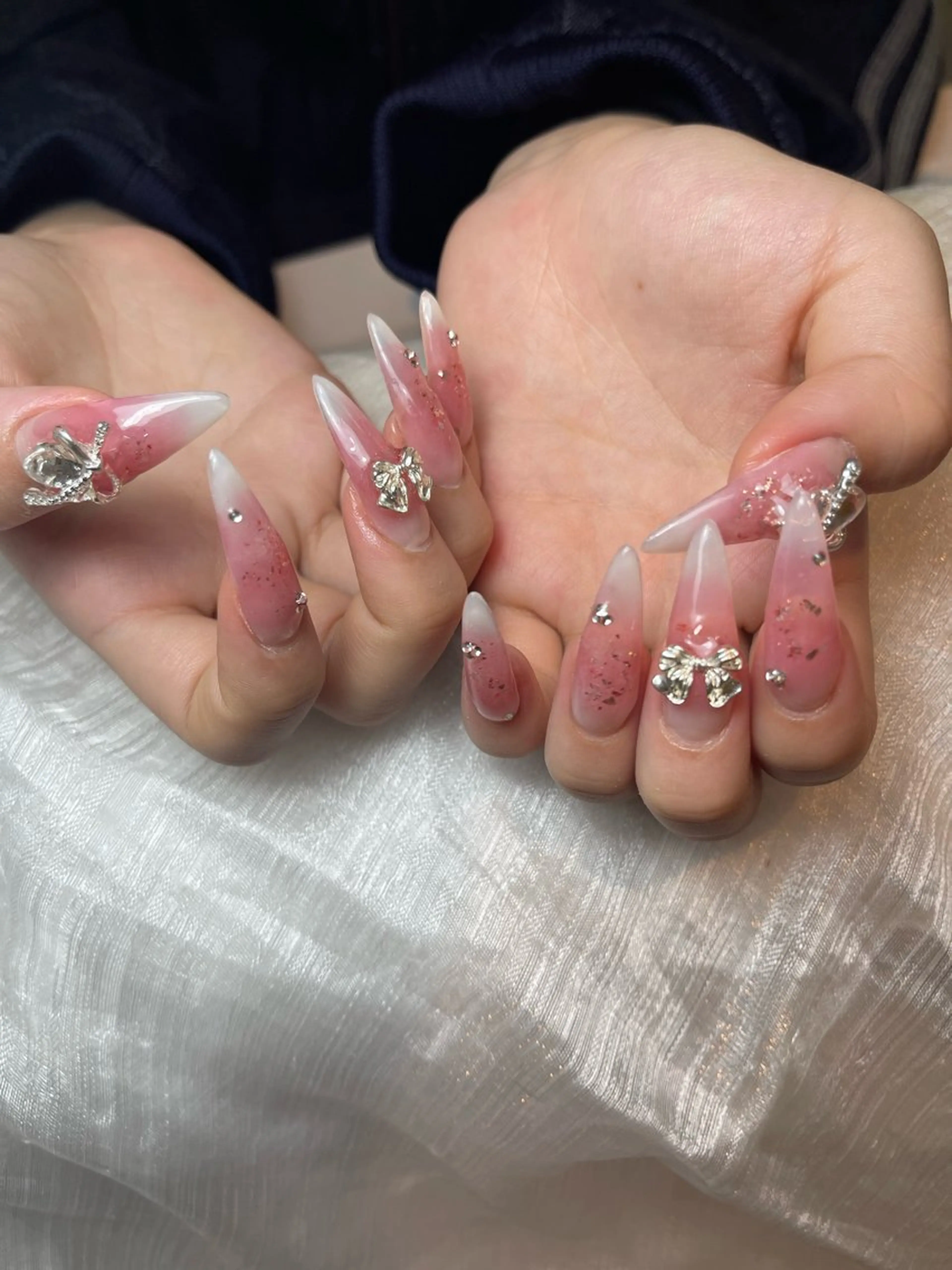 ネイル アートネイル ジェルネイル ニュアンスネイル シンプルネイル ネイルチップ ハンドネイル Nie Nail Hinatachanのネイルデザイン