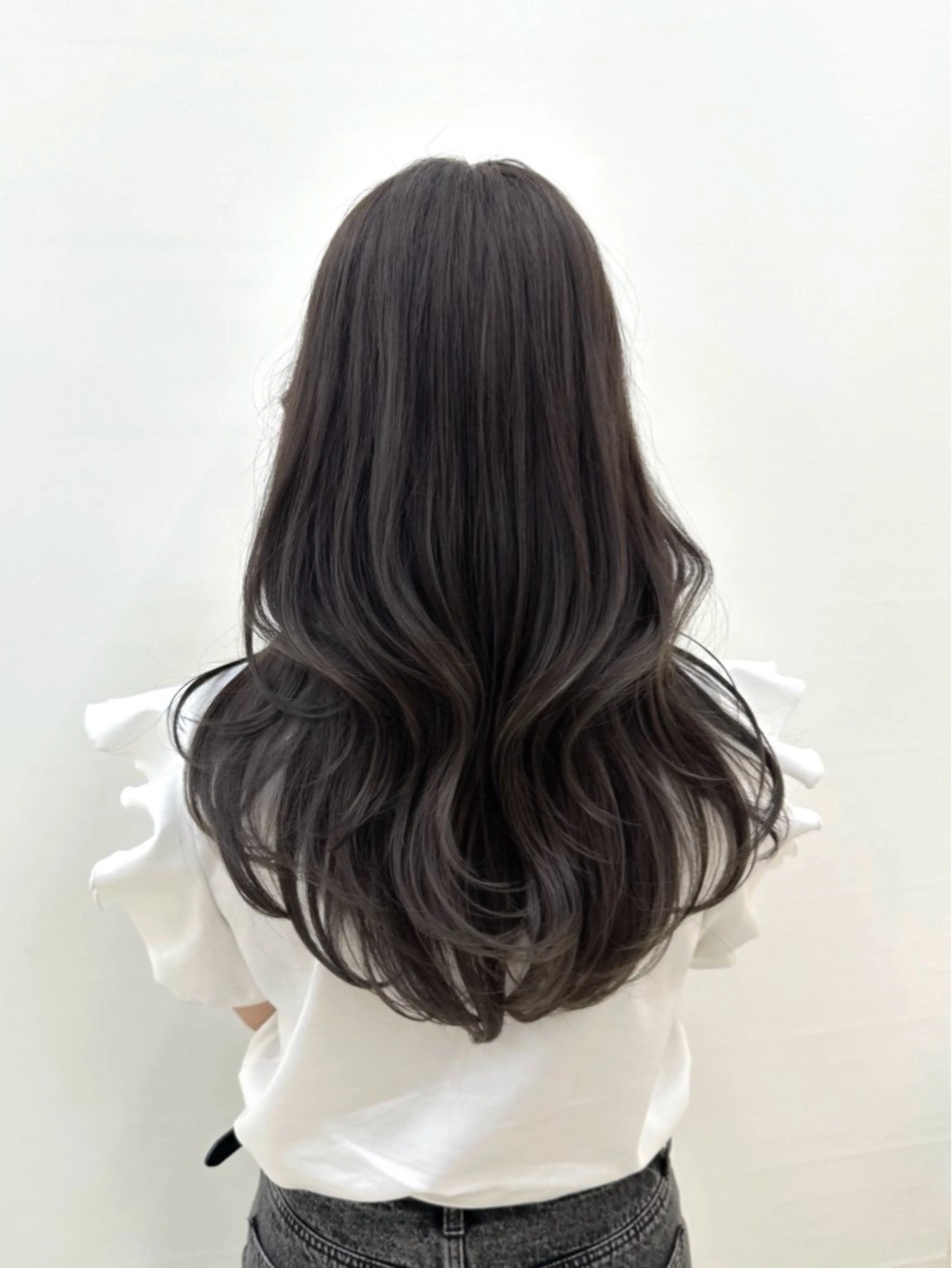 ロング カラー 透明感カラー ダークグレー ダークグレージュ グレージュ くびれヘア 🇰🇷韓国風くびれ ヘア🇰🇷中村優大のヘアスタイル