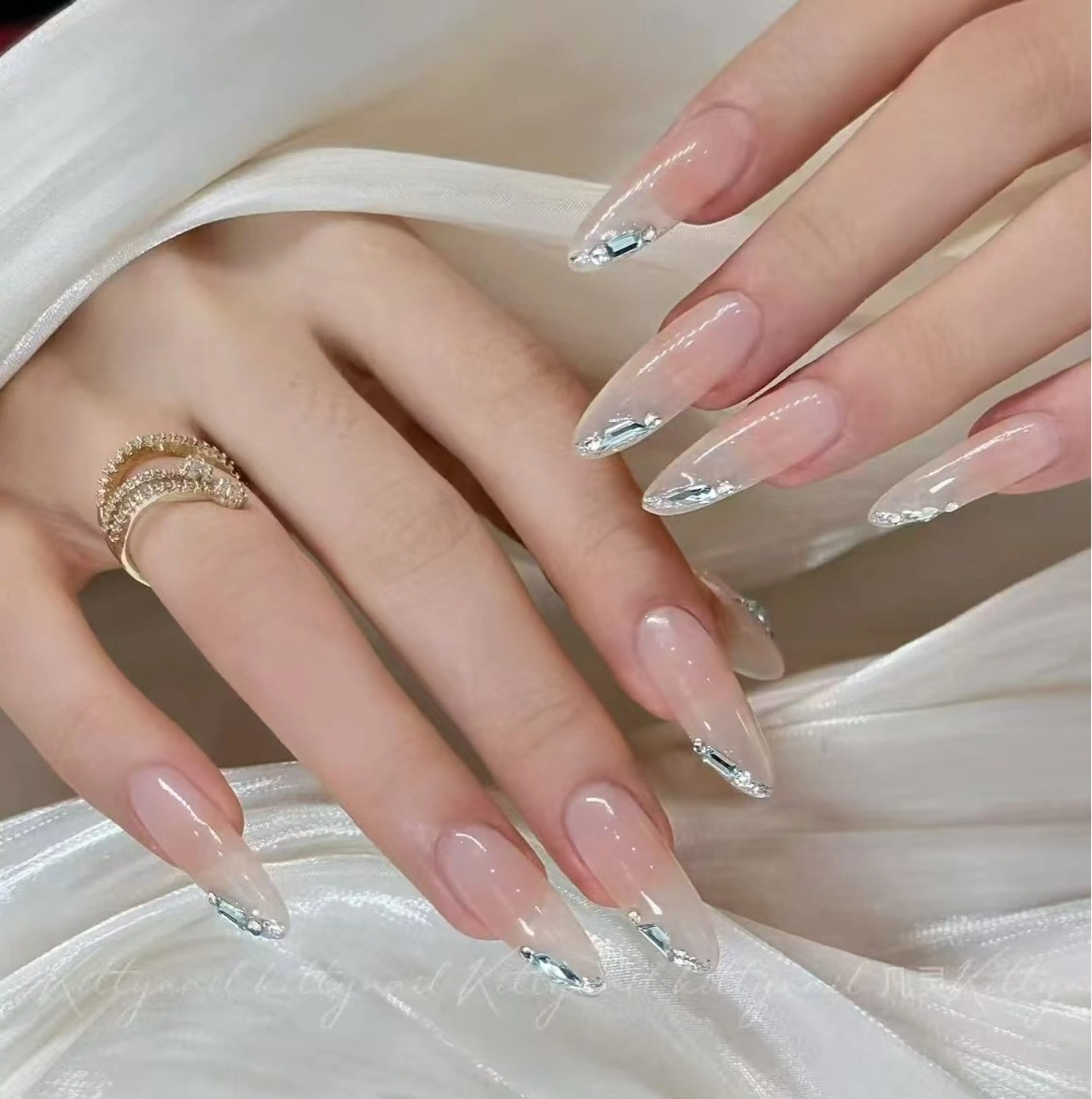 ネイル オーロラネイル フラワーネイル フットネイル フレンチネイル ジェルネイル ハンドネイル BabyYouMi ねねのネイルデザイン