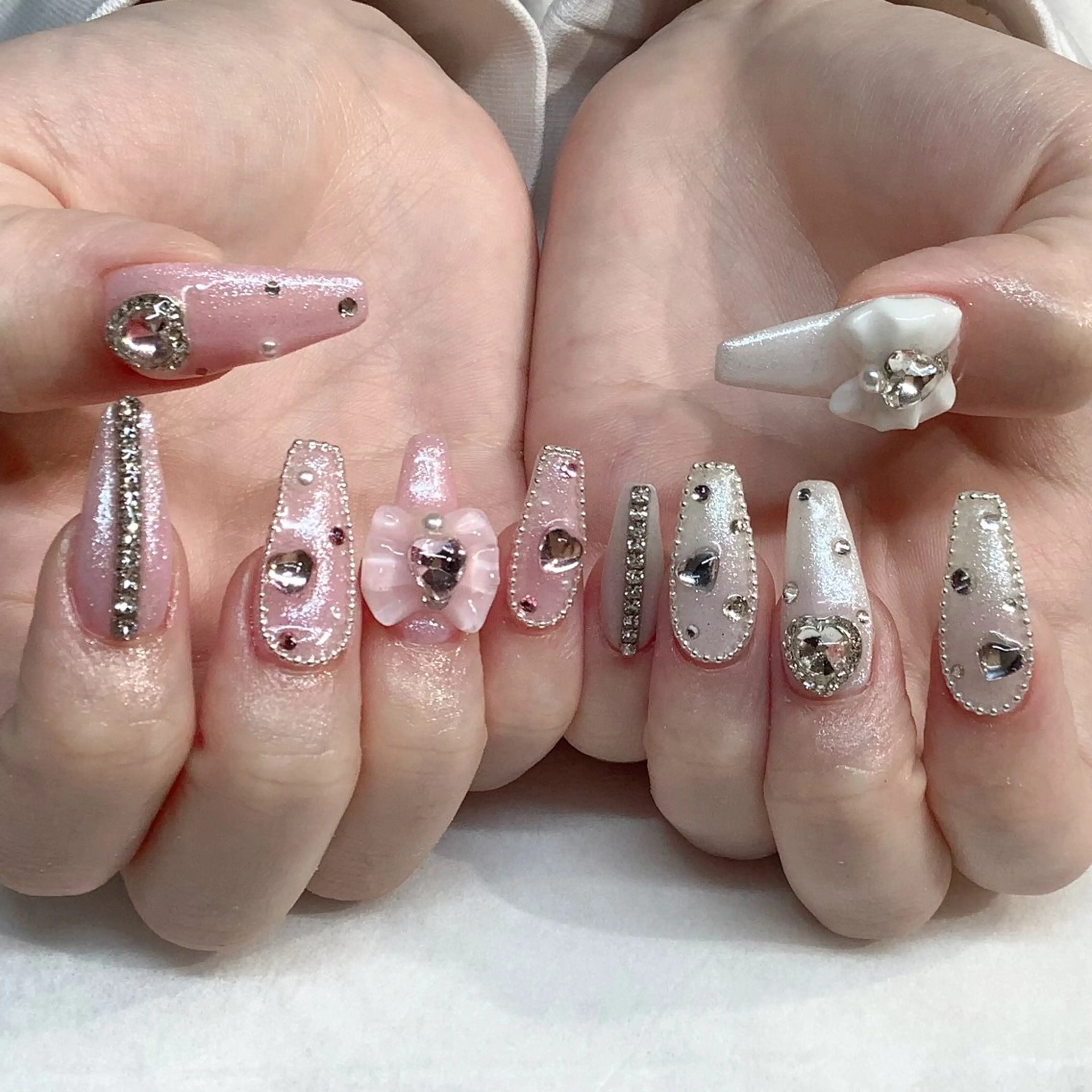 ネイル ハンドネイル 💎🐰 saki. m 🐰💎のネイルデザイン