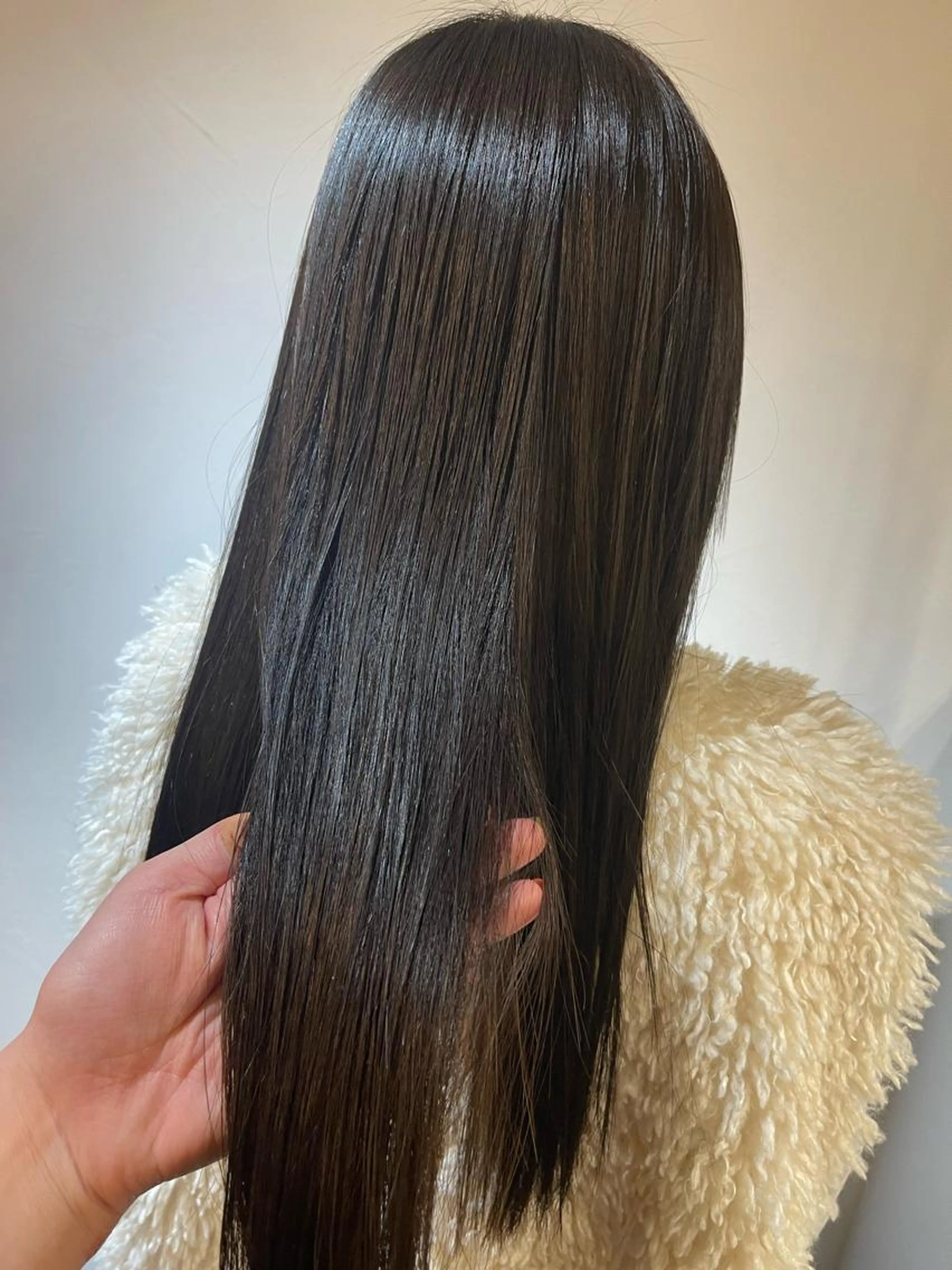 根元縮毛矯正(10センチまで)➕oggi ottoセラムマスクの写真