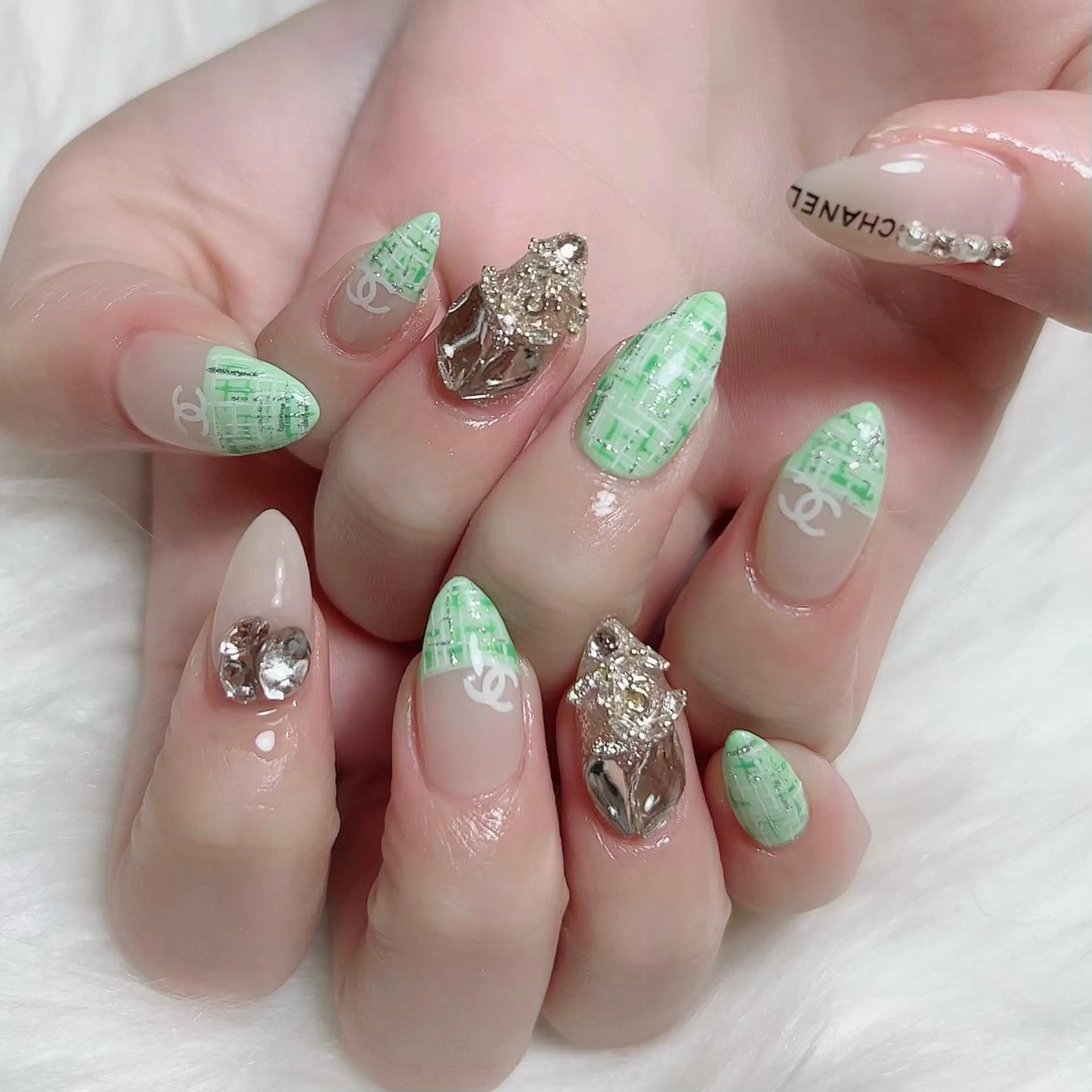 ネイル ハンドネイル Private Nail Salon　EM所属・Nail salon EM（エム）千葉のネイルデザイン