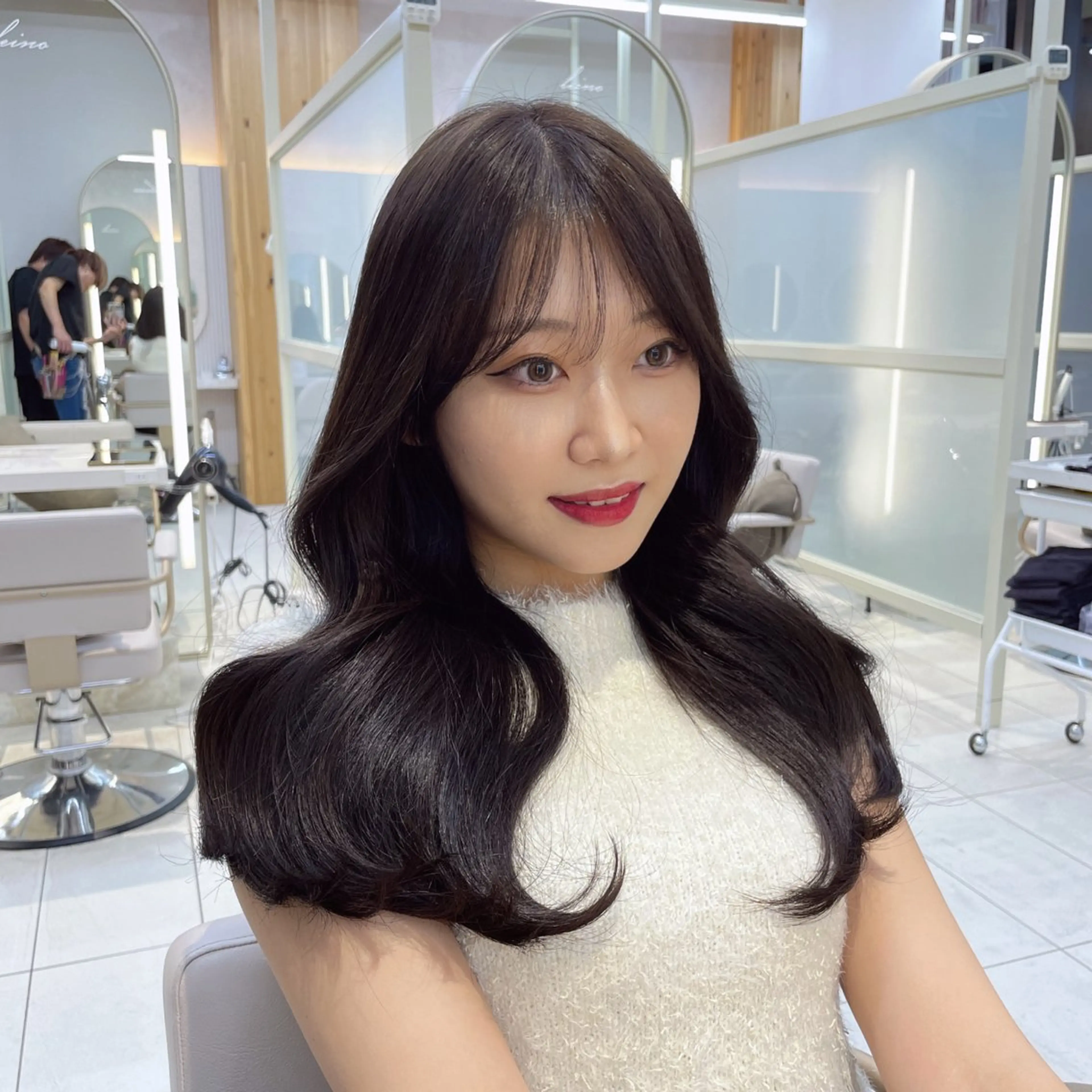 ミディアム 顔周り/透明感カラー /韓国ヘア/TAKUのヘアスタイル