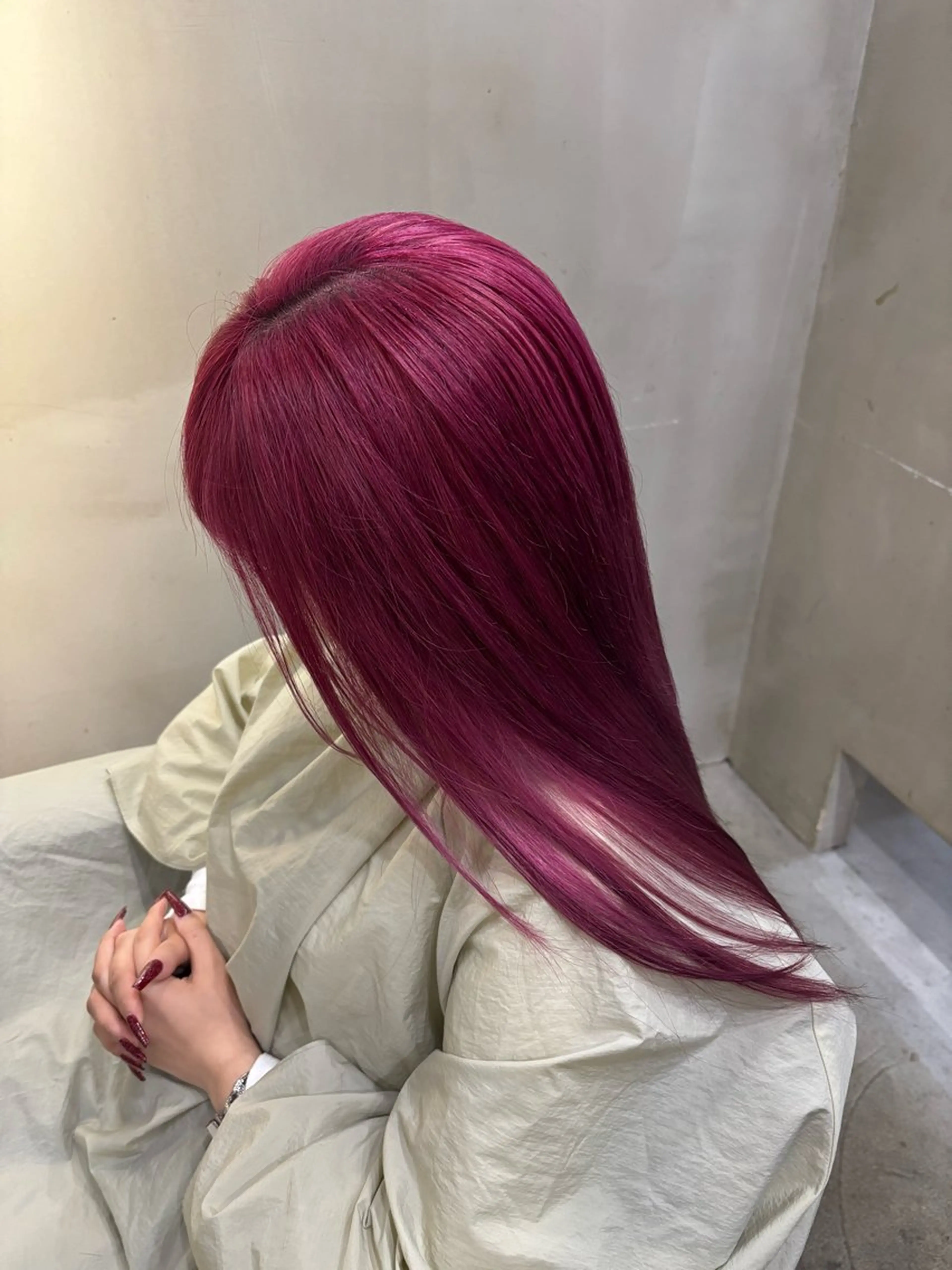 セミロング カラー レッドカラー ヘアカラー VOYAGE所属・中園康 /カラー/ブリーチのヘアスタイル