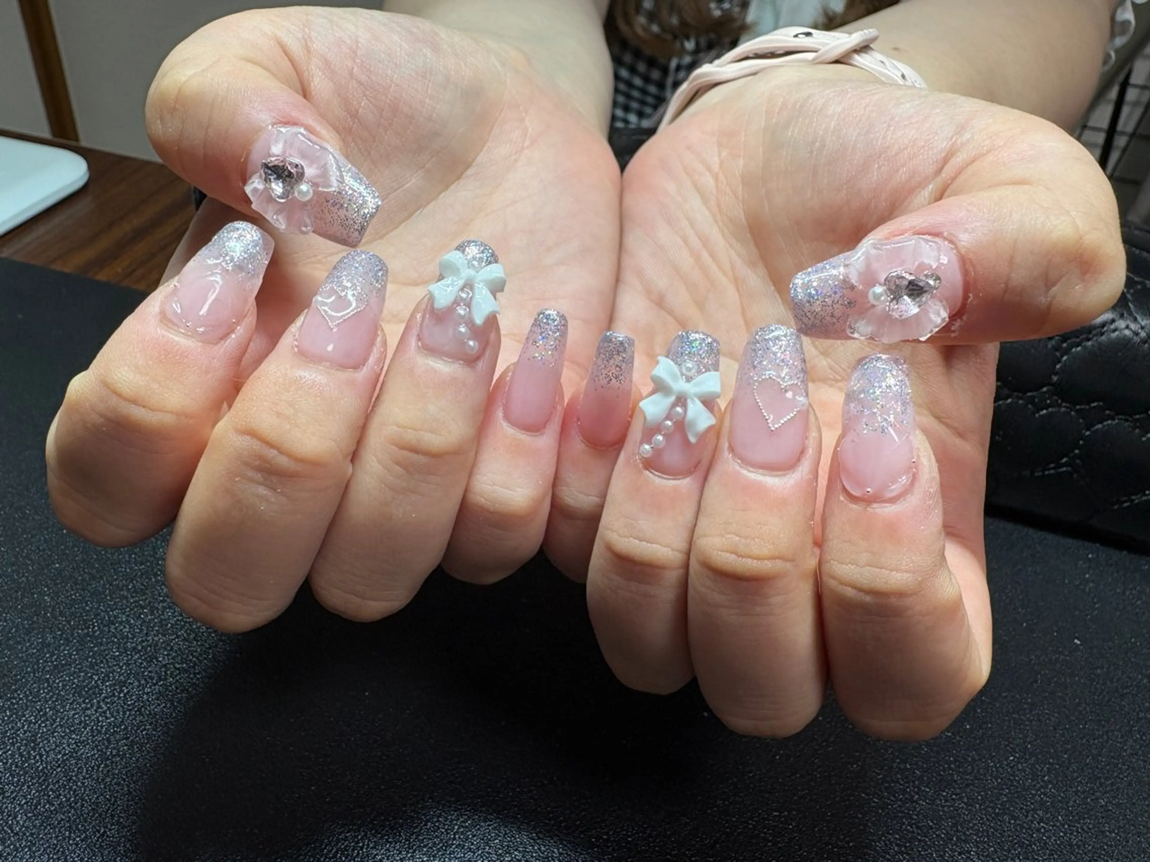ネイル ブルー ジェルネイル ラメ(グリッター) 持ち込み ピンク Nail Salon Azaharのネイルデザイン