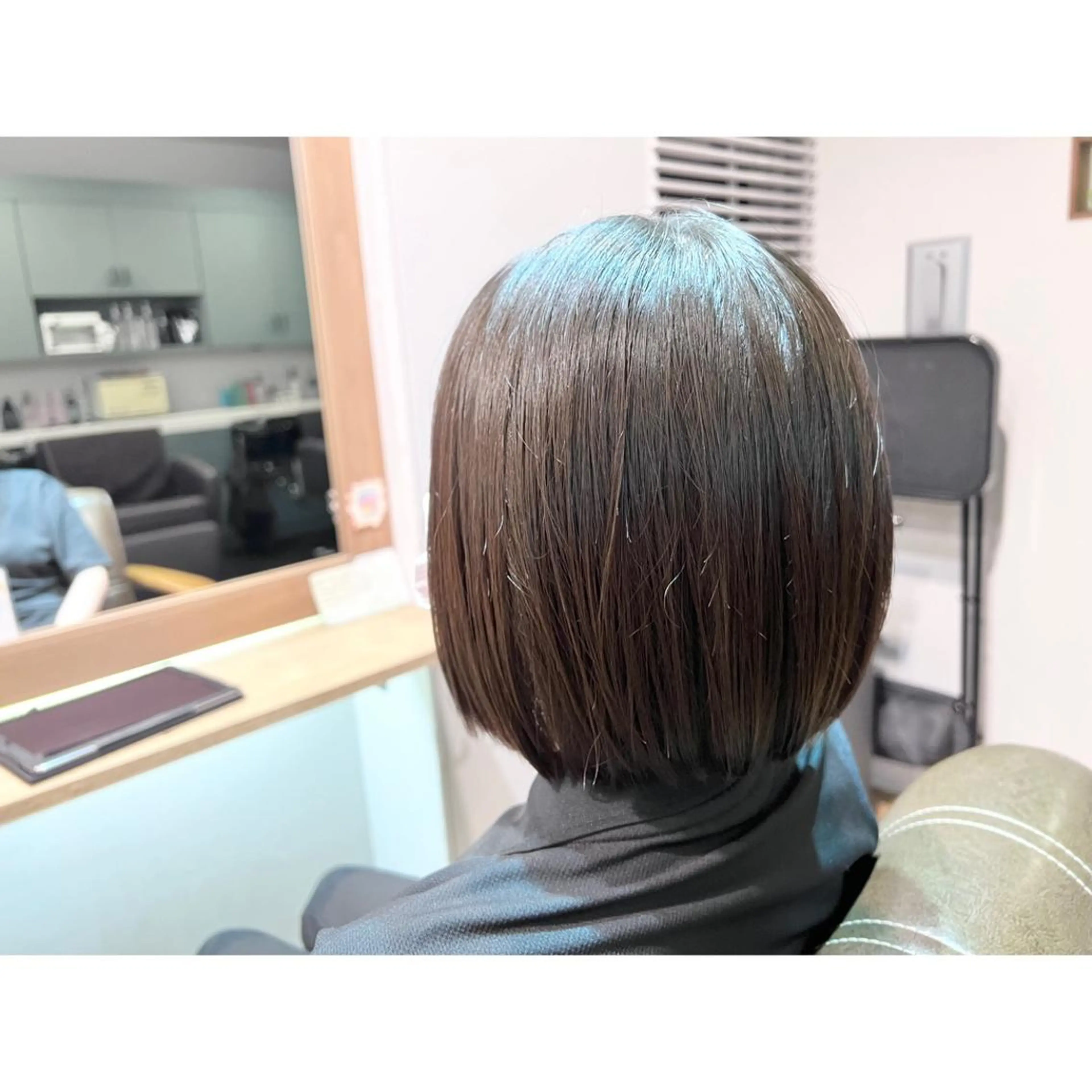 ミディアム カラー ボブ ツキダテ ユイのヘアスタイル