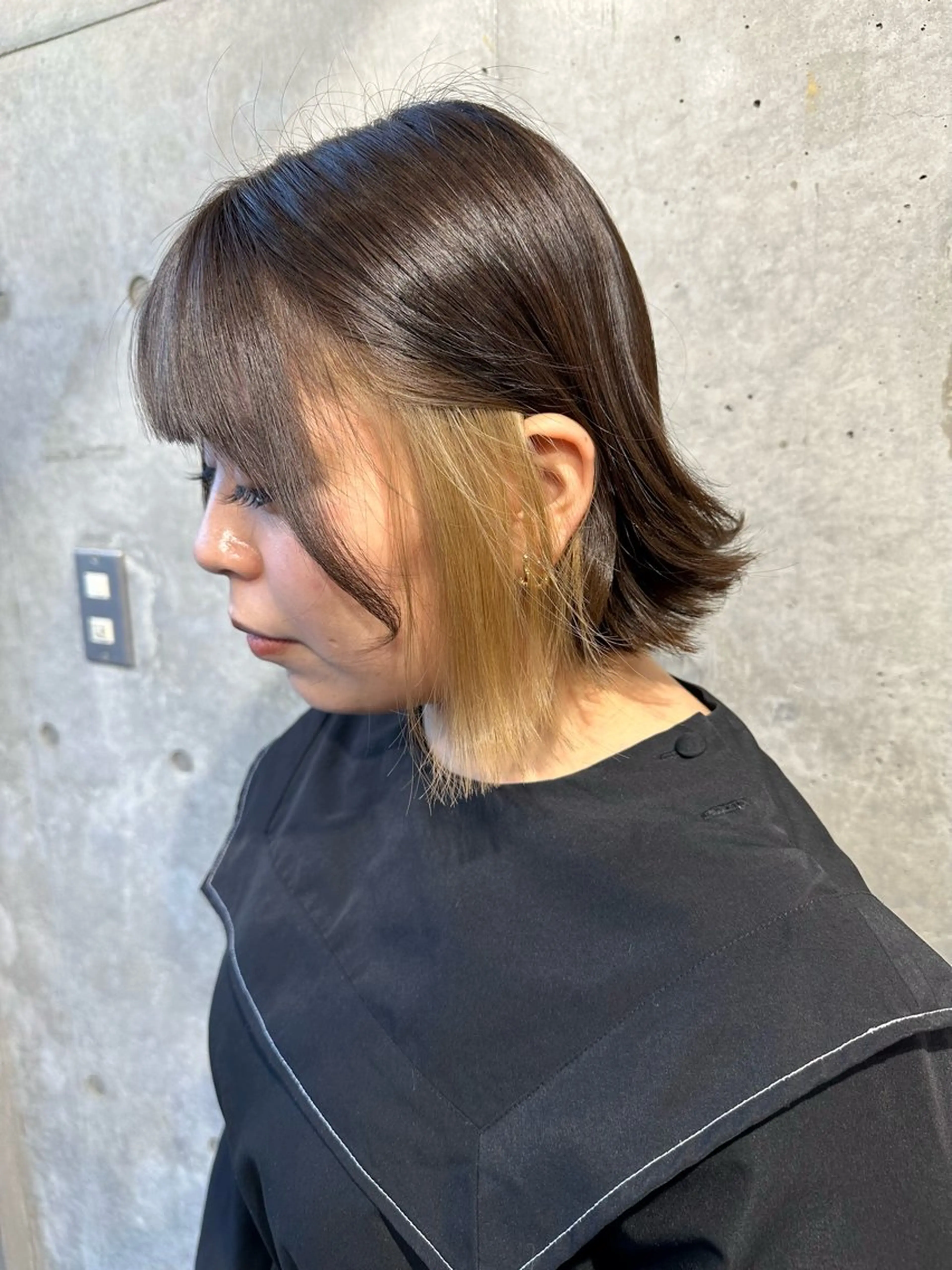 ミディアム カラー アディクシーカラー ブリーチ ケアブリーチ ダブルカラー イヤリングカラー fullbloom hair&spa所属・DAIKIベージュ 🍂レイヤーカットのヘアスタイル