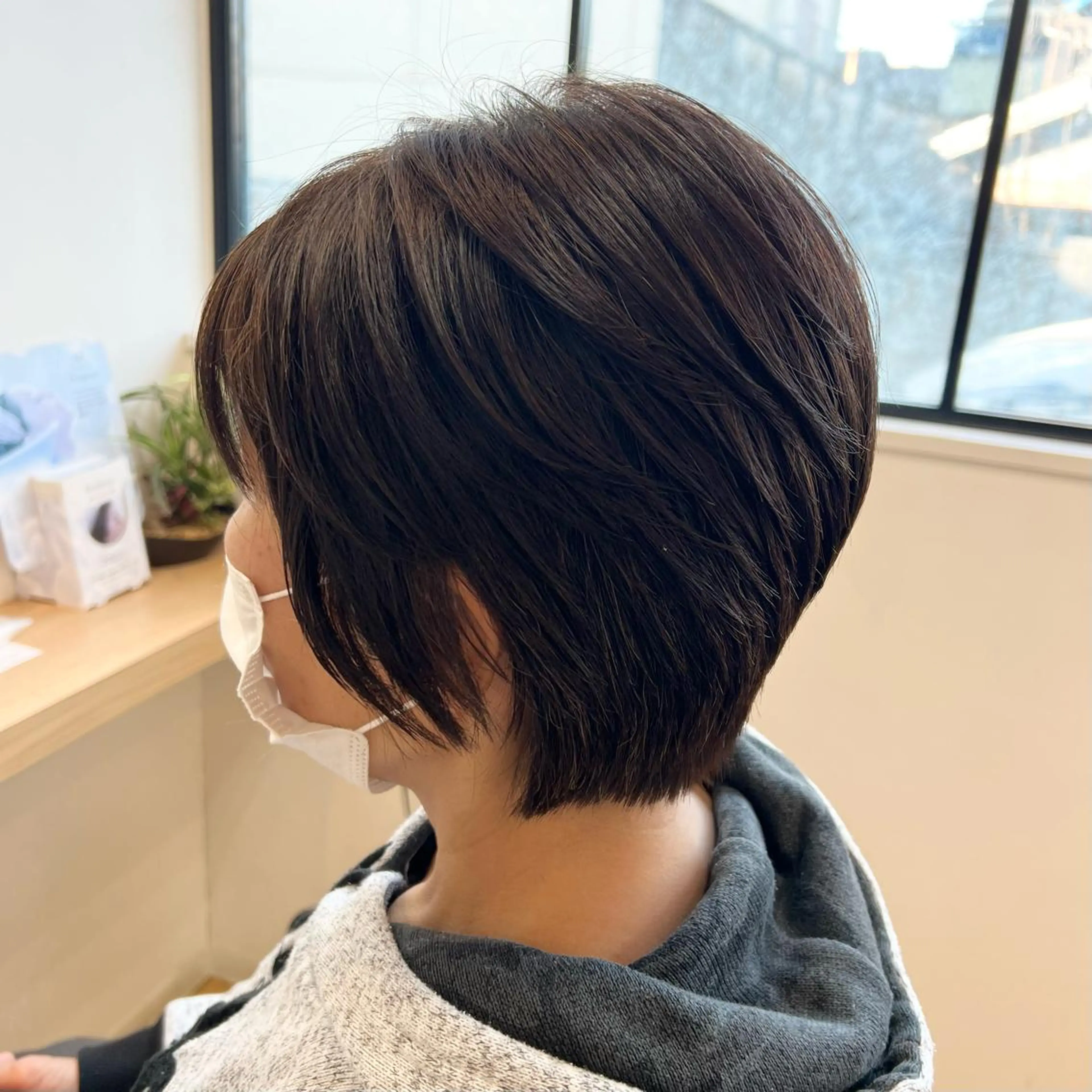 ショート カット ヘアカラー トリートメント 川畑 陽奈のヘアスタイル