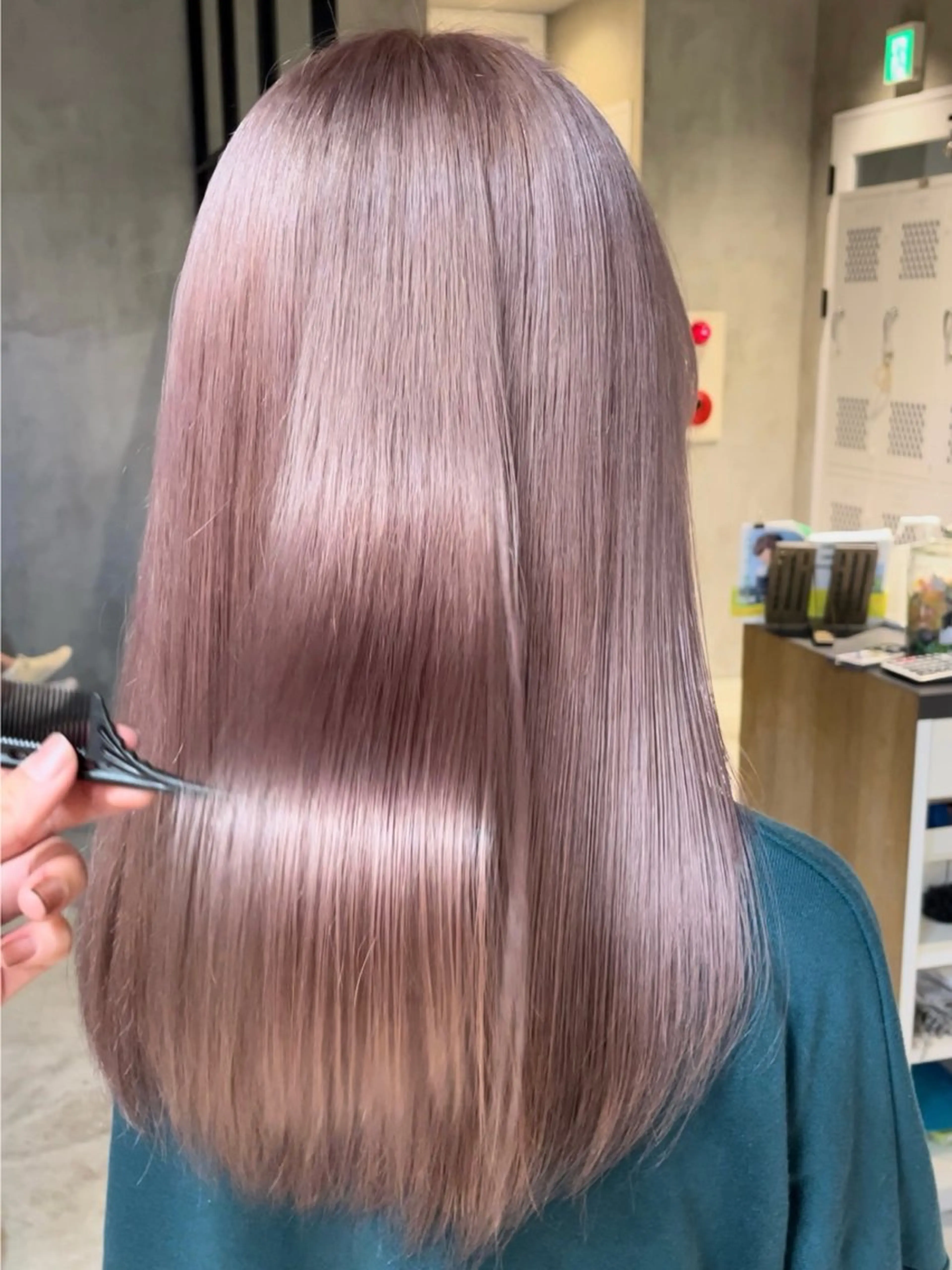 セミロング 砂川 渉　elima byのヘアスタイル