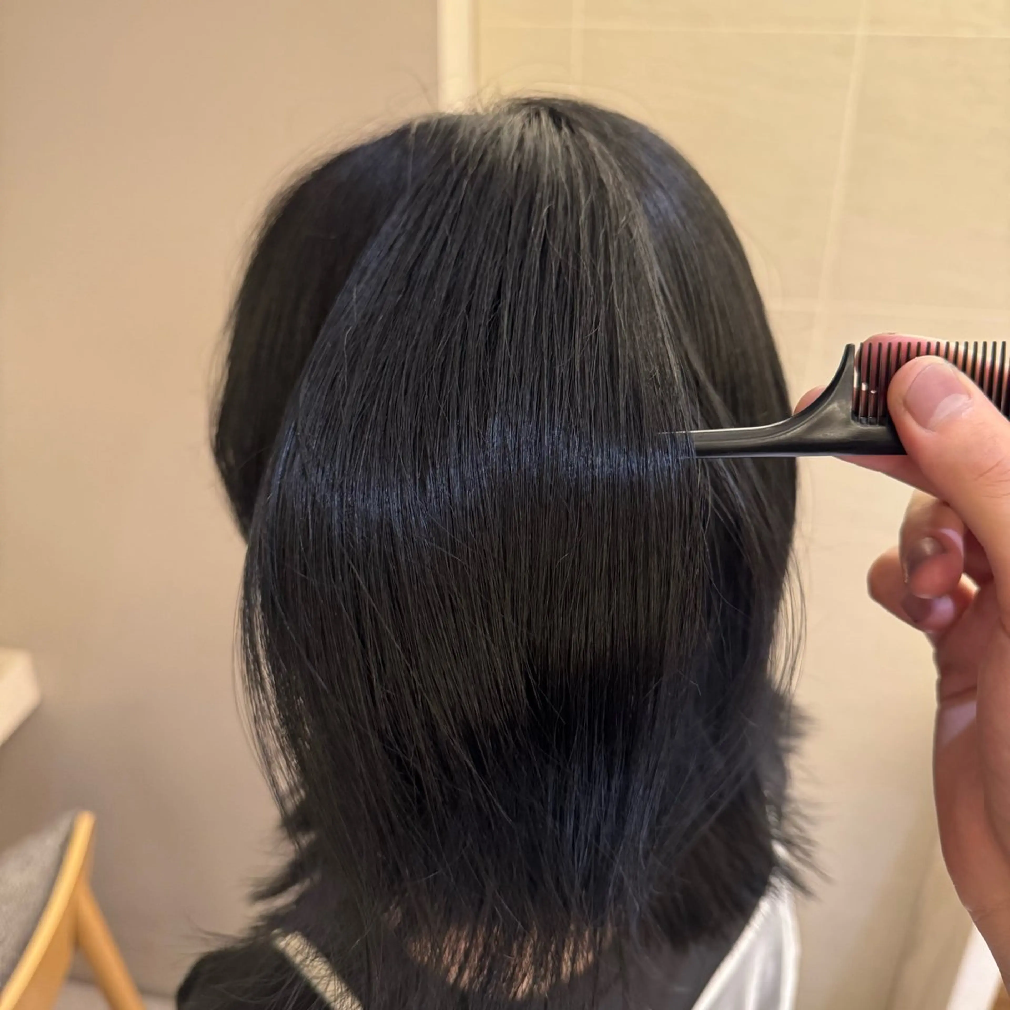 ミディアム yiye KEITOのヘアスタイル