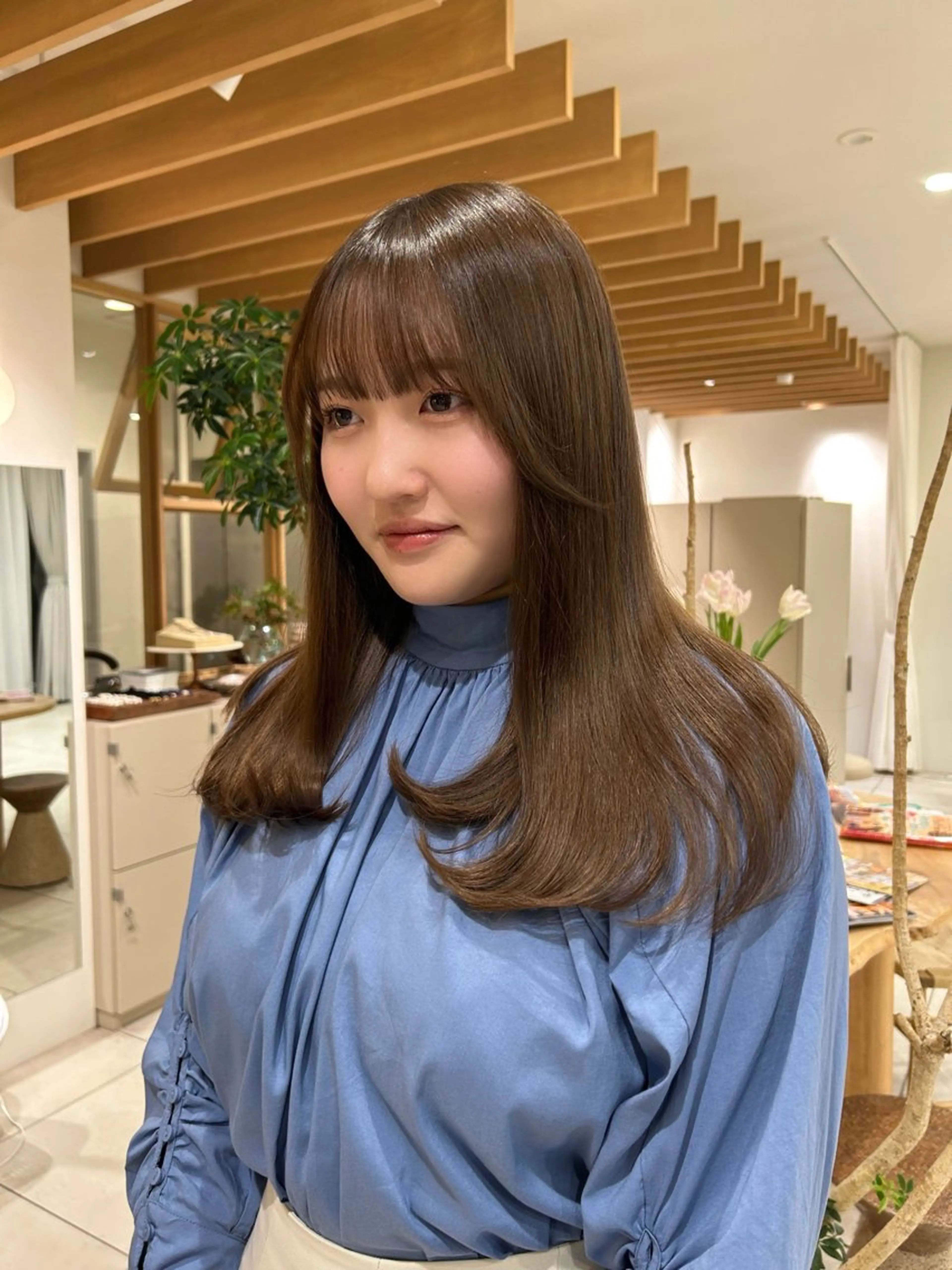 セミロング カラー ブリーチ 透明感カラー オリーブカラー ヘアカラー トリートメント 矢場町/酸性ストレー ト/髪質改善/リオのヘアスタイル