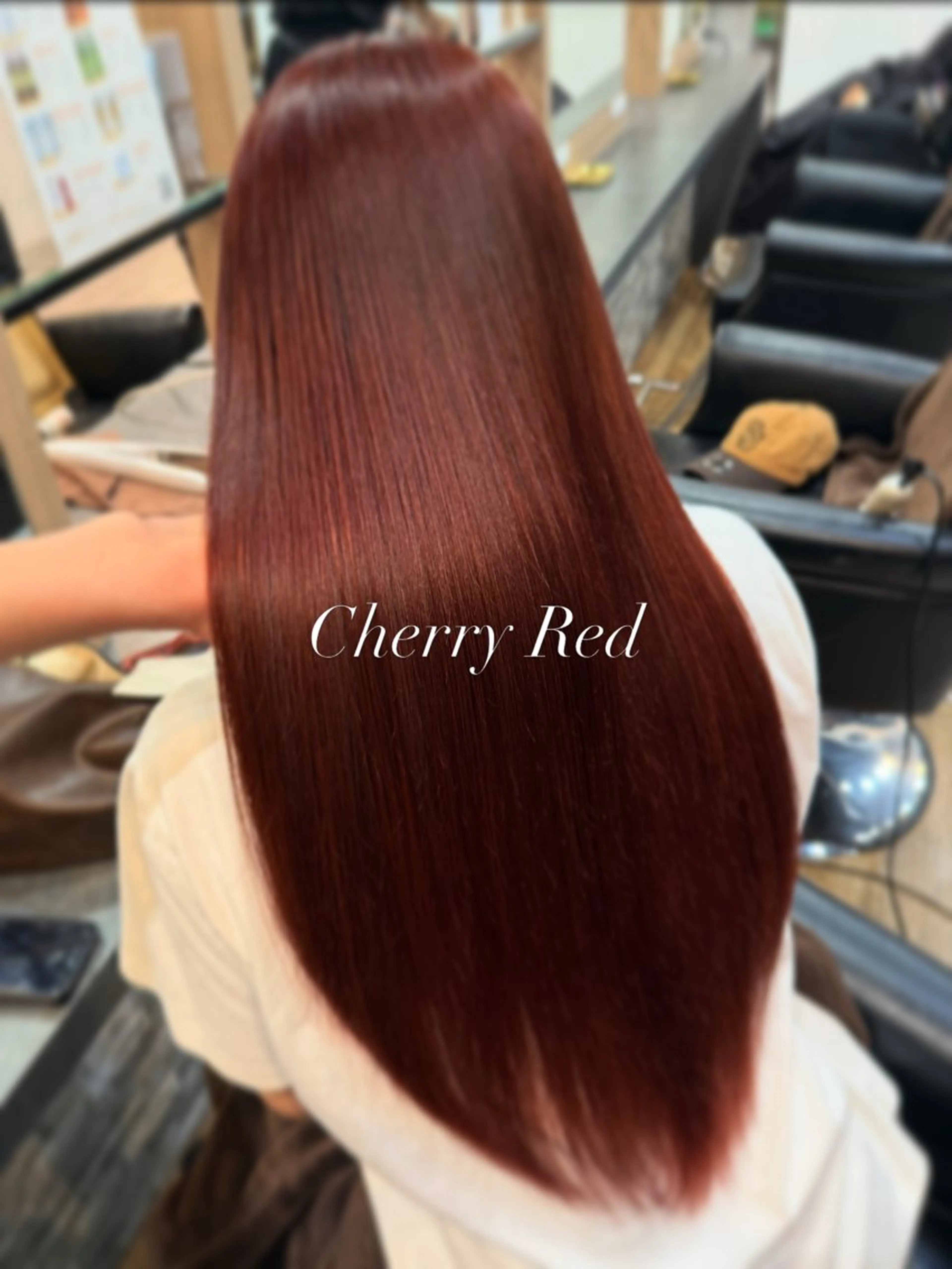 ロング カラー ブリーチ ブリーチなしカラー レッドカラー 卒業式のヘアスタイル 学生 カット ヘアカラー ハイトーン/エクステ 横浜/RIEのヘアスタイル