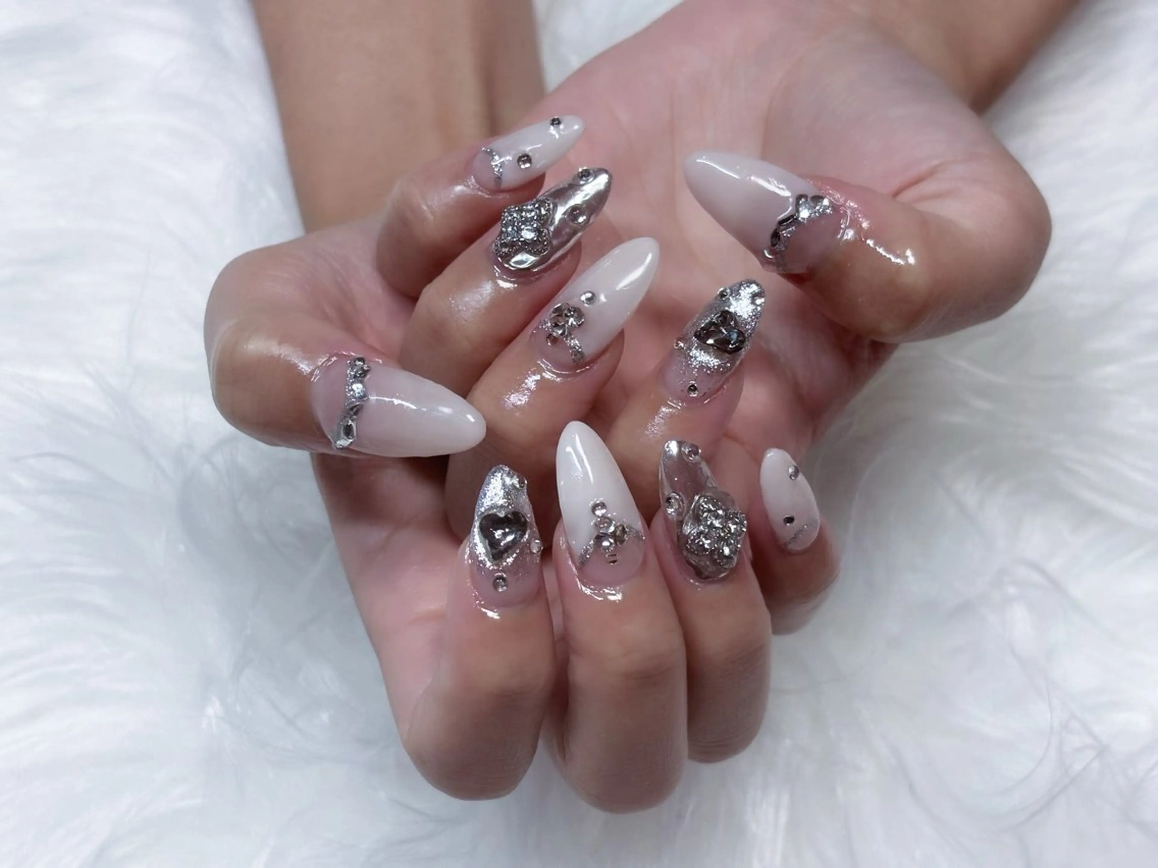 ネイル ハンドネイル フットネイル 番園 あかねのネイルデザイン