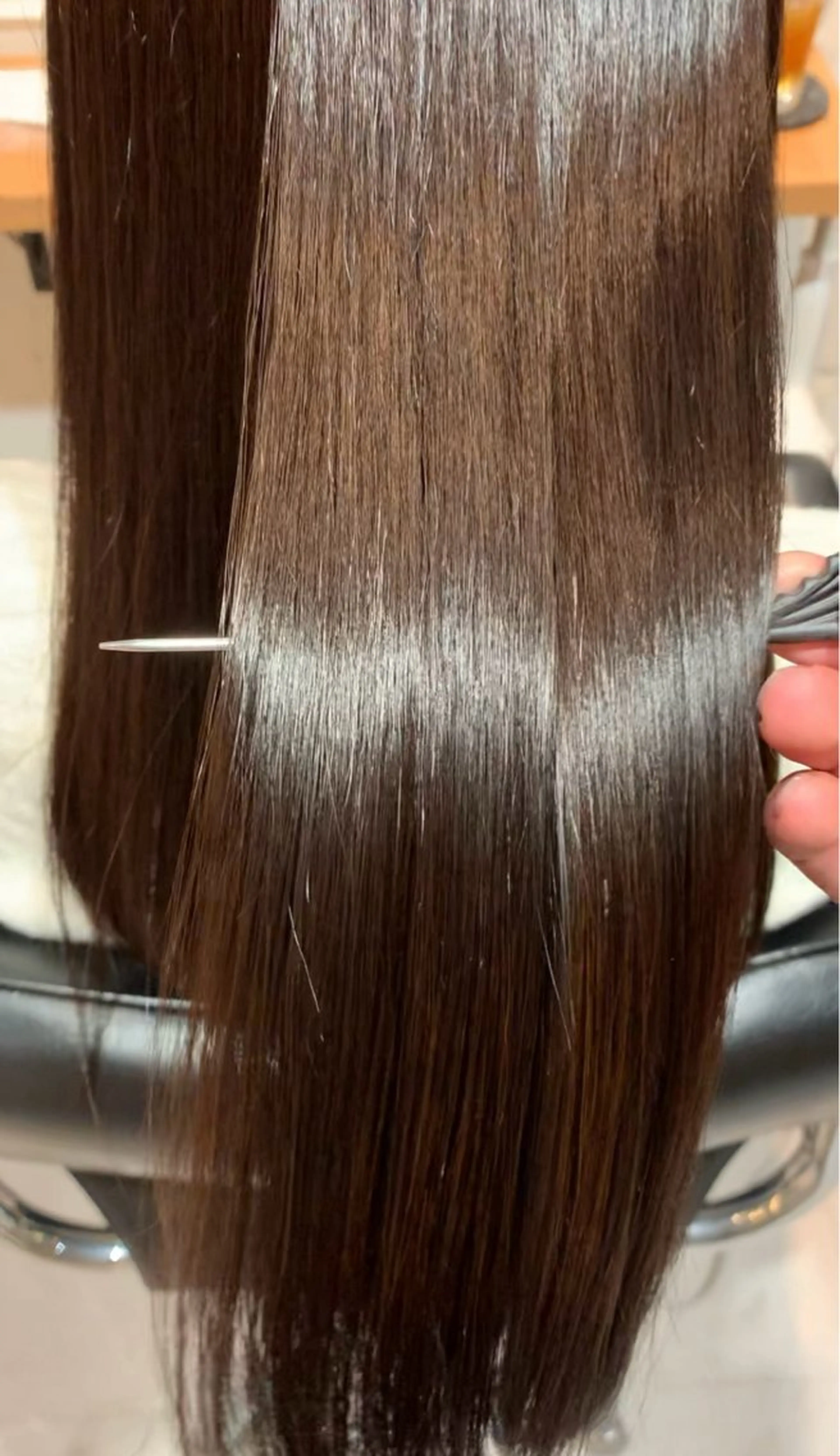髪質改善オイルストレート（縮毛矯正）+カットの写真