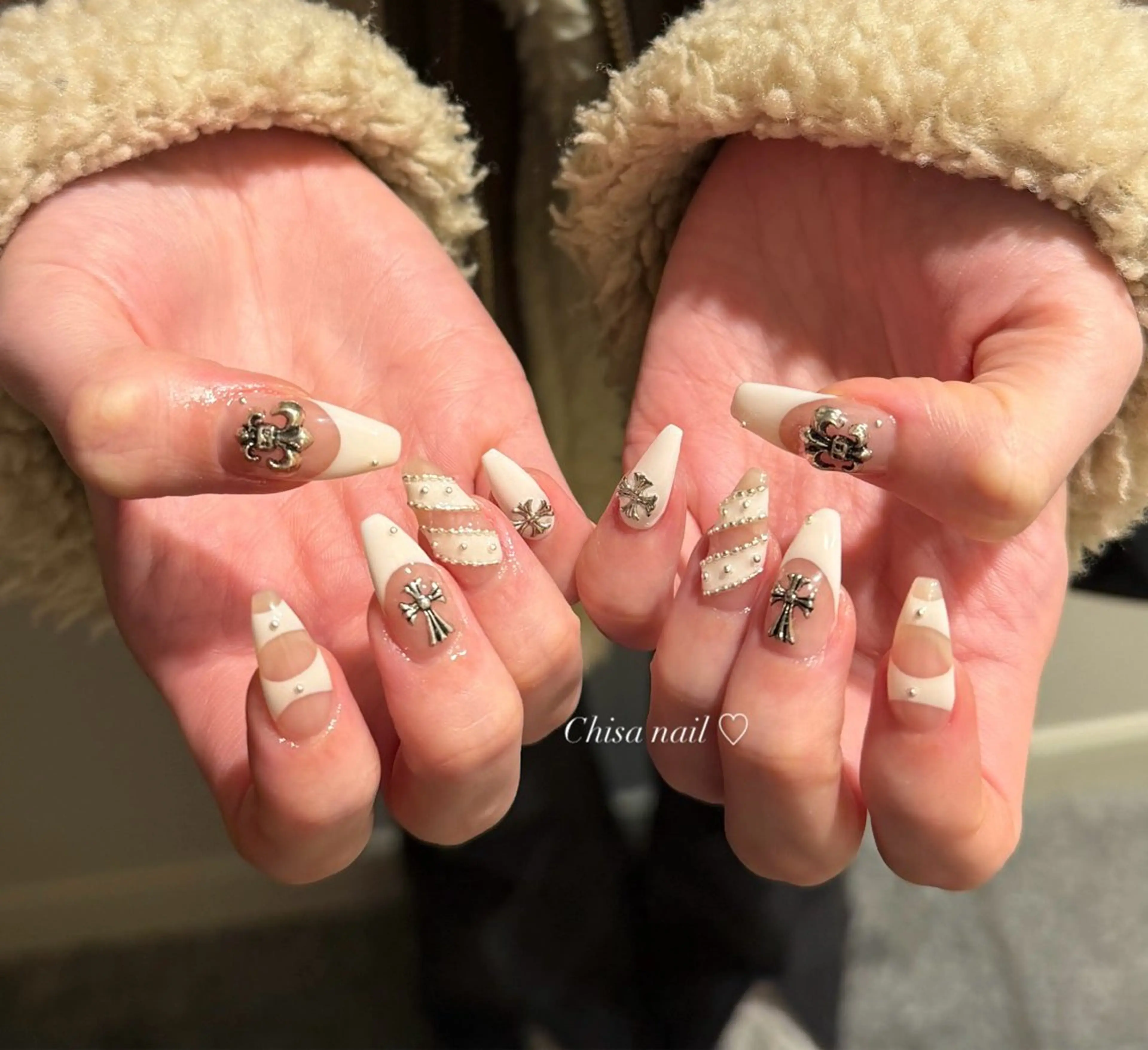 ネイル 長さ出し ジェルネイル グラデーション キラキラネイル 韓国ネイル ハンドネイル ハンドケア Chisa Nail Studio所属・チ サのネイルデザイン