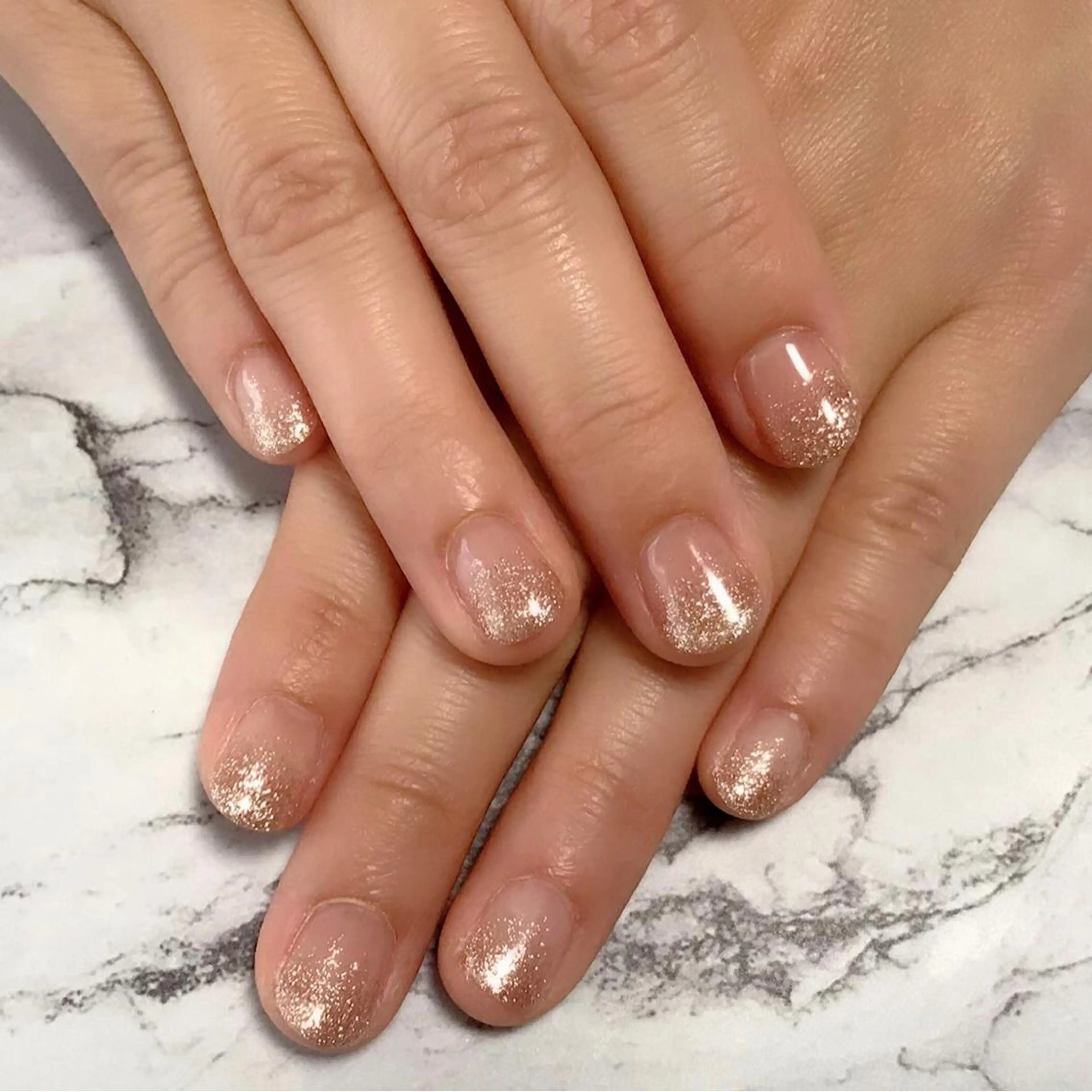 ネイル フットネイル ラメ(グリッター) ラメグラデーション ワンカラーネイル kikinail 溝の口のネイルデザイン