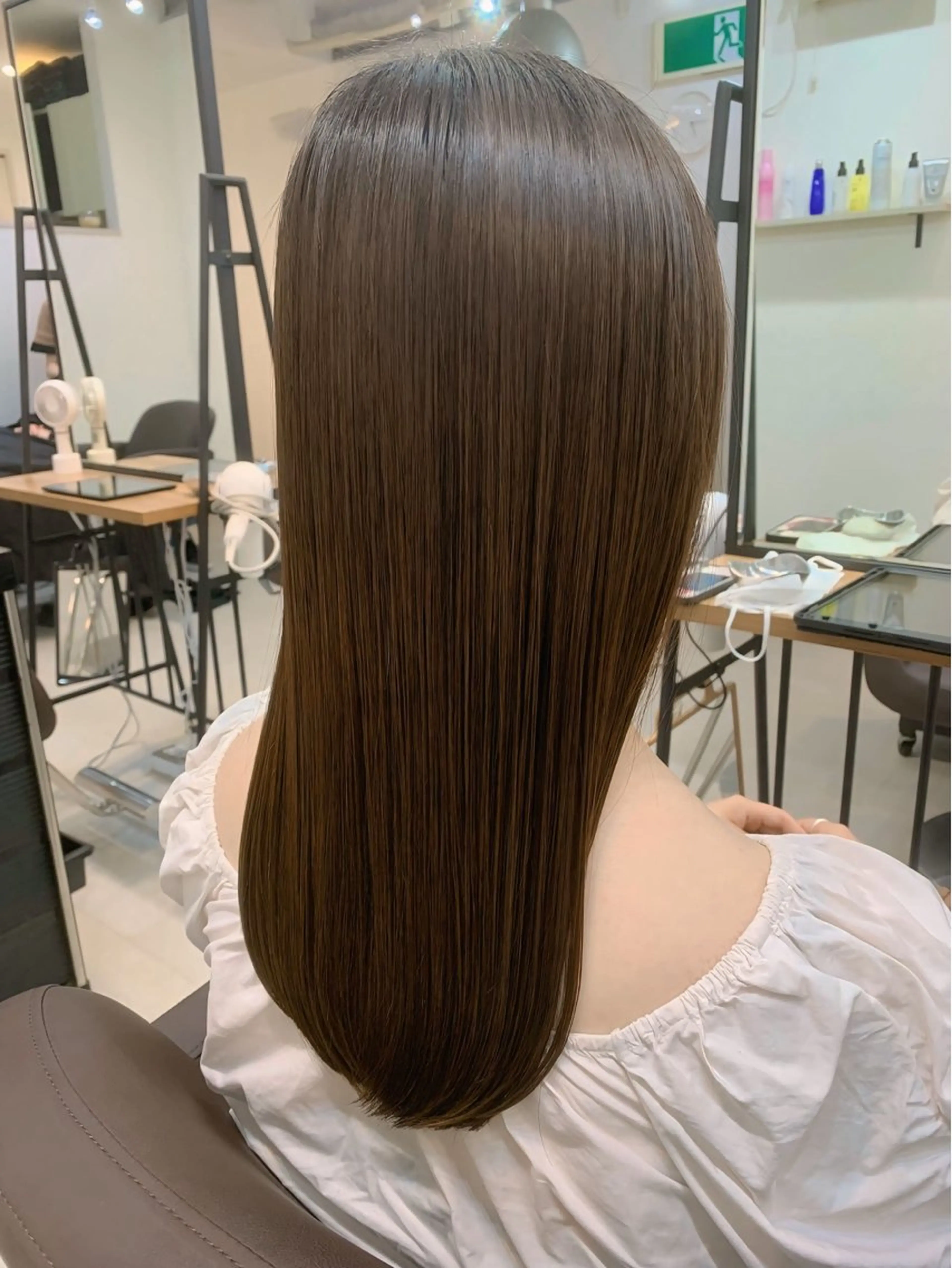 艶とまとまり✨カット+髪質改善矯正+カラー+2stepトリートメントの写真