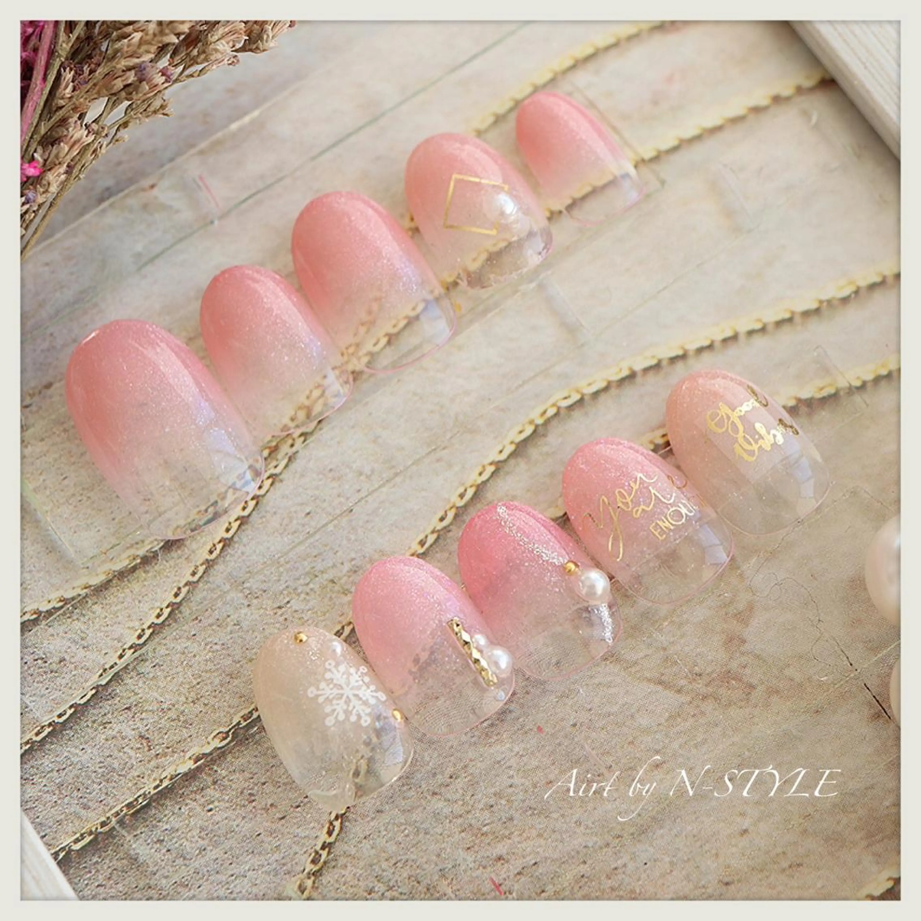 ショート ネイルN-STYLE スタッフのネイルデザイン