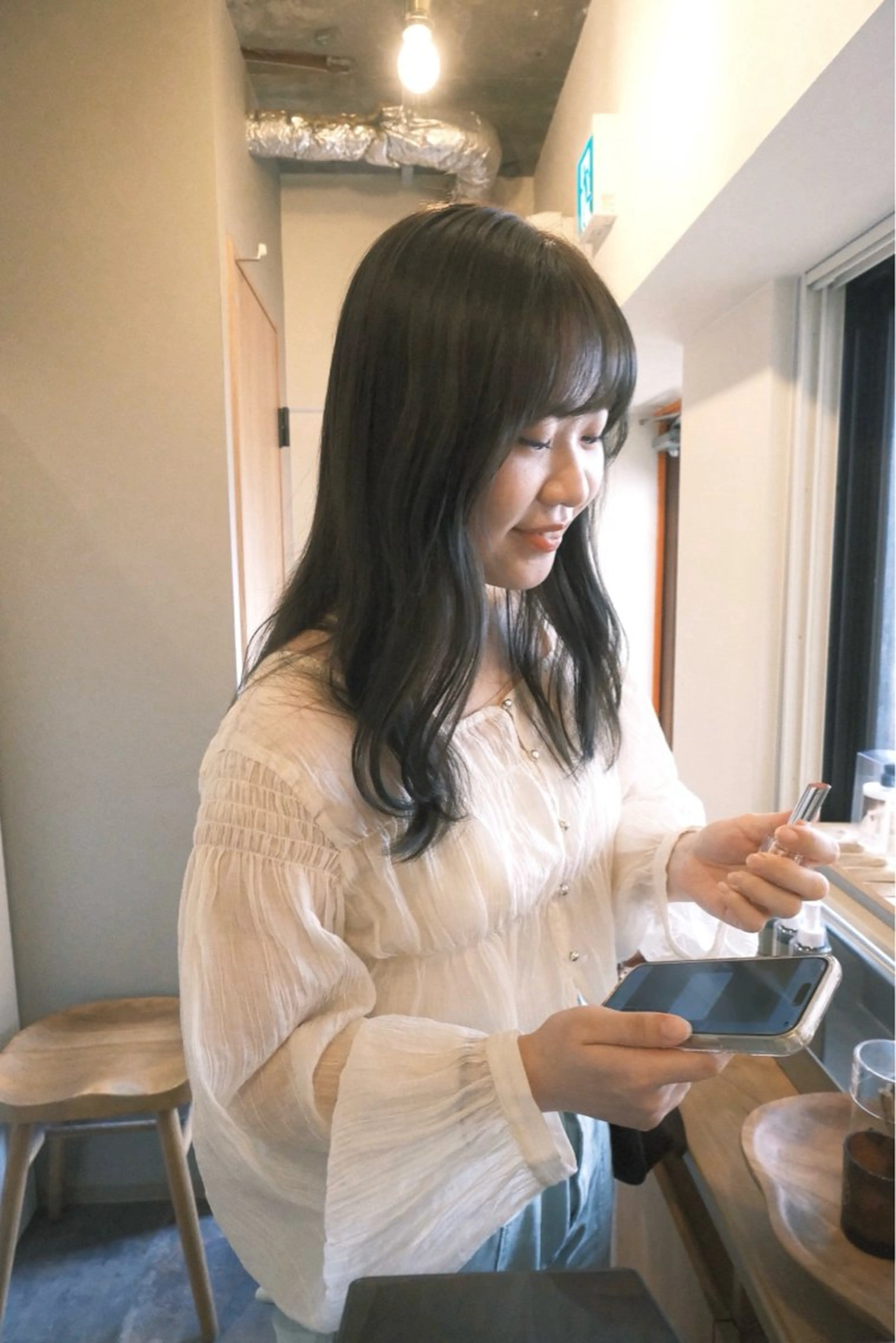 セミロング カット ヘアカラー トリートメント ヘアセット ハルカ/透け感カラー /顔周りレイヤーのヘアスタイル