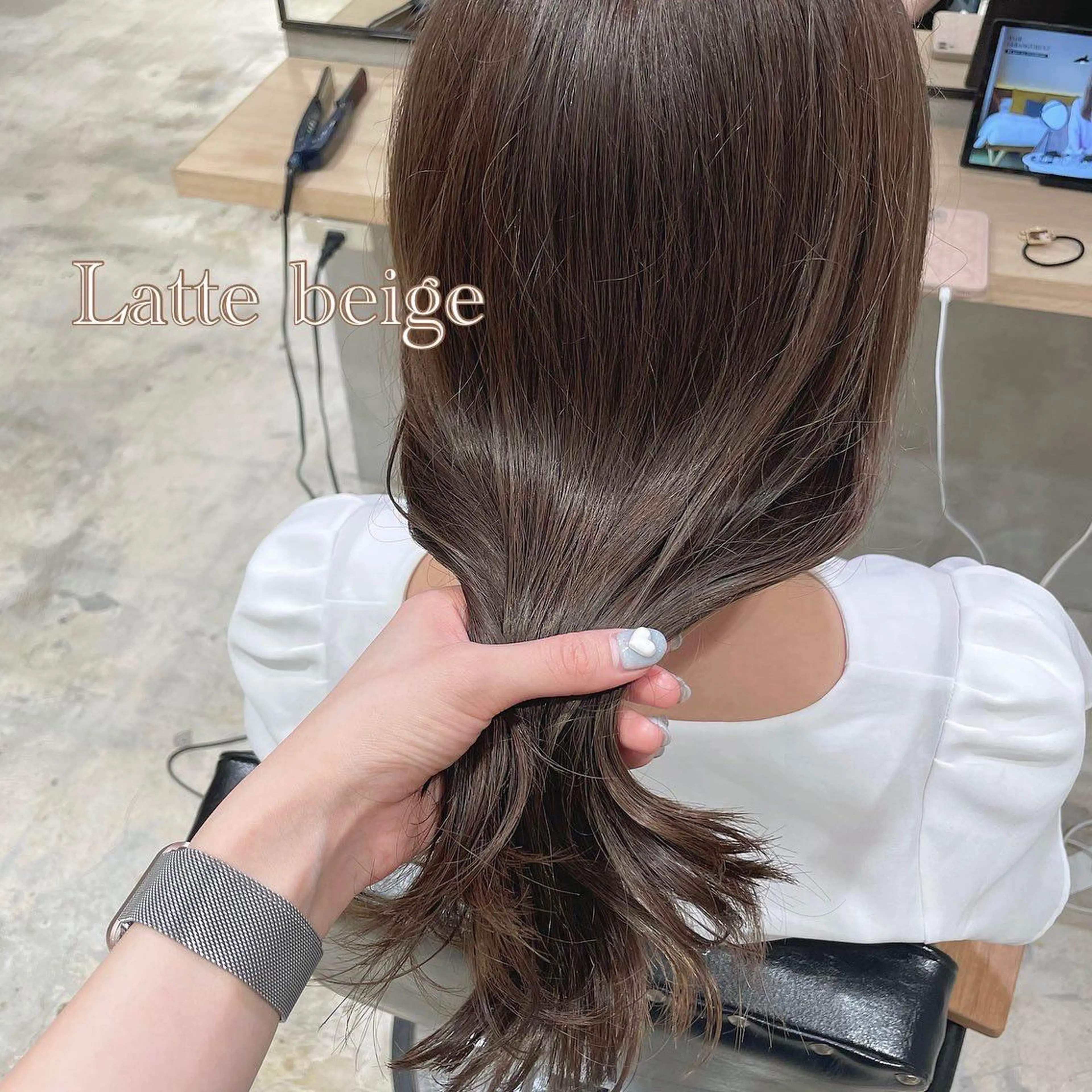 ロング カラー ベージュカラー ブリーチ 透明感カラー ダブルカラー インナーカラー ヘアカラー IVY所属・ヘアアレンジ🎀 yuuka 🤍のヘアスタイル