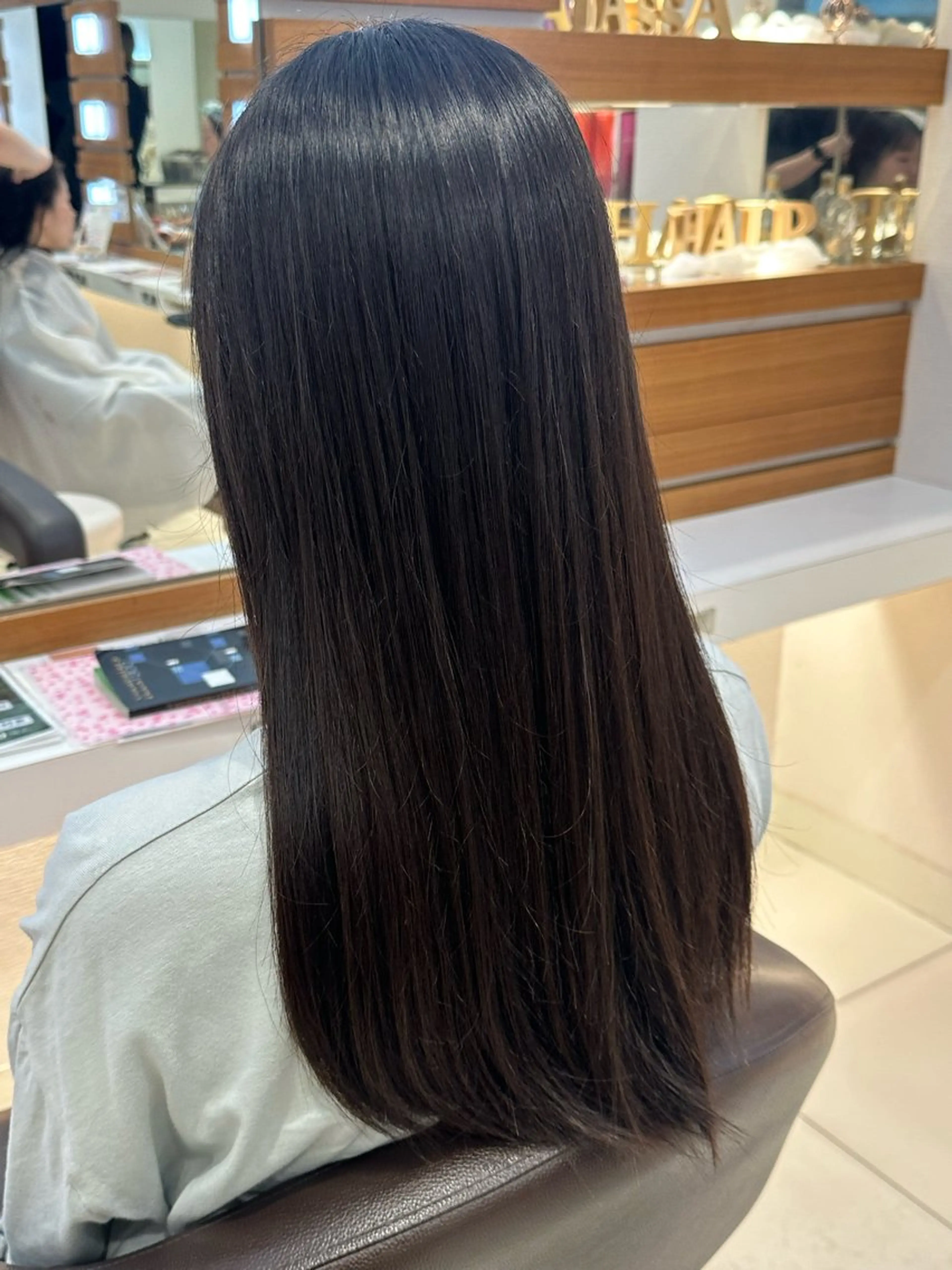 縮毛矯正+ ブローの写真