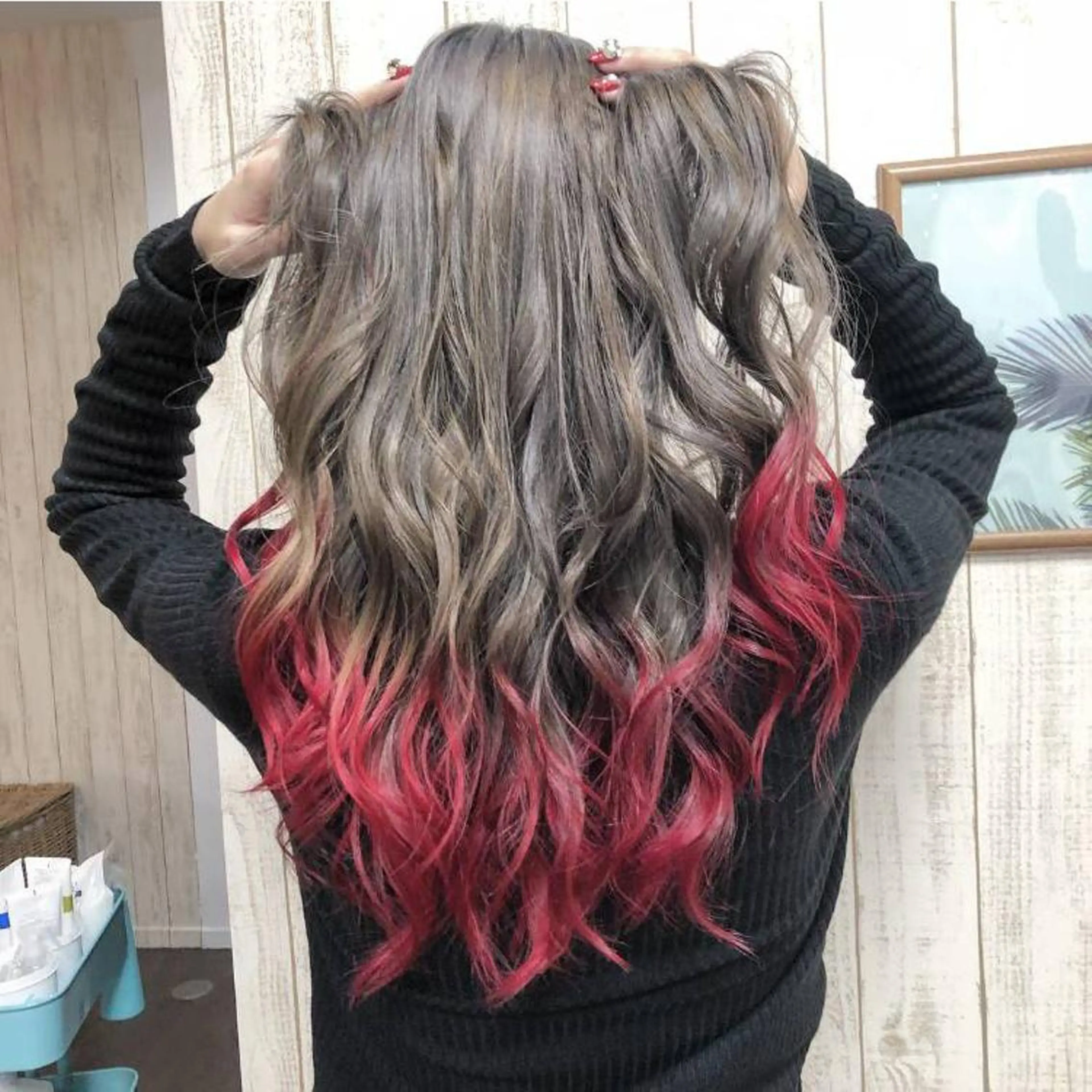 ロング Luana. 細澤のヘアスタイル