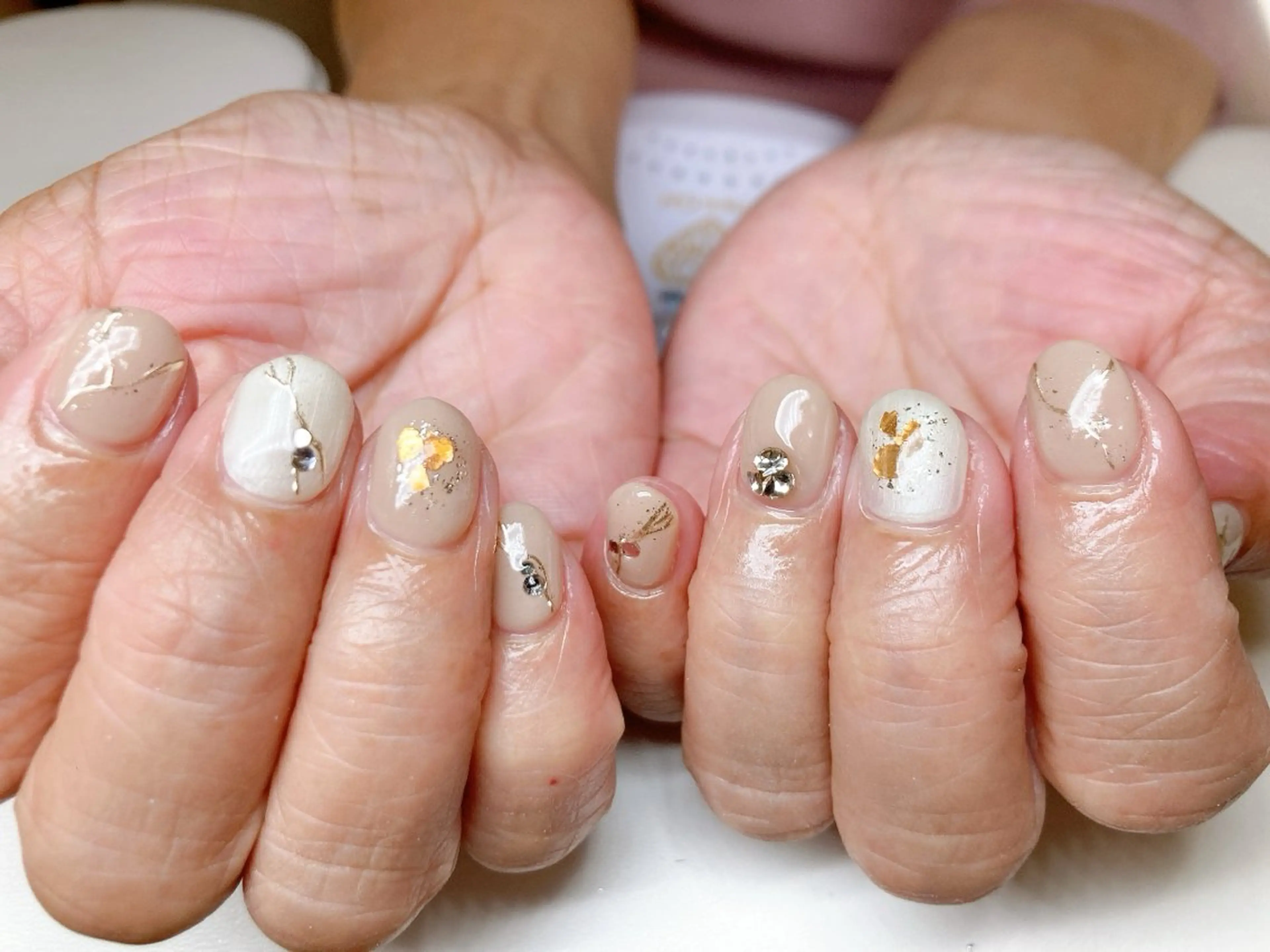 ネイル ECLAT エクラ所属・寺山 千鶴のネイルデザイン