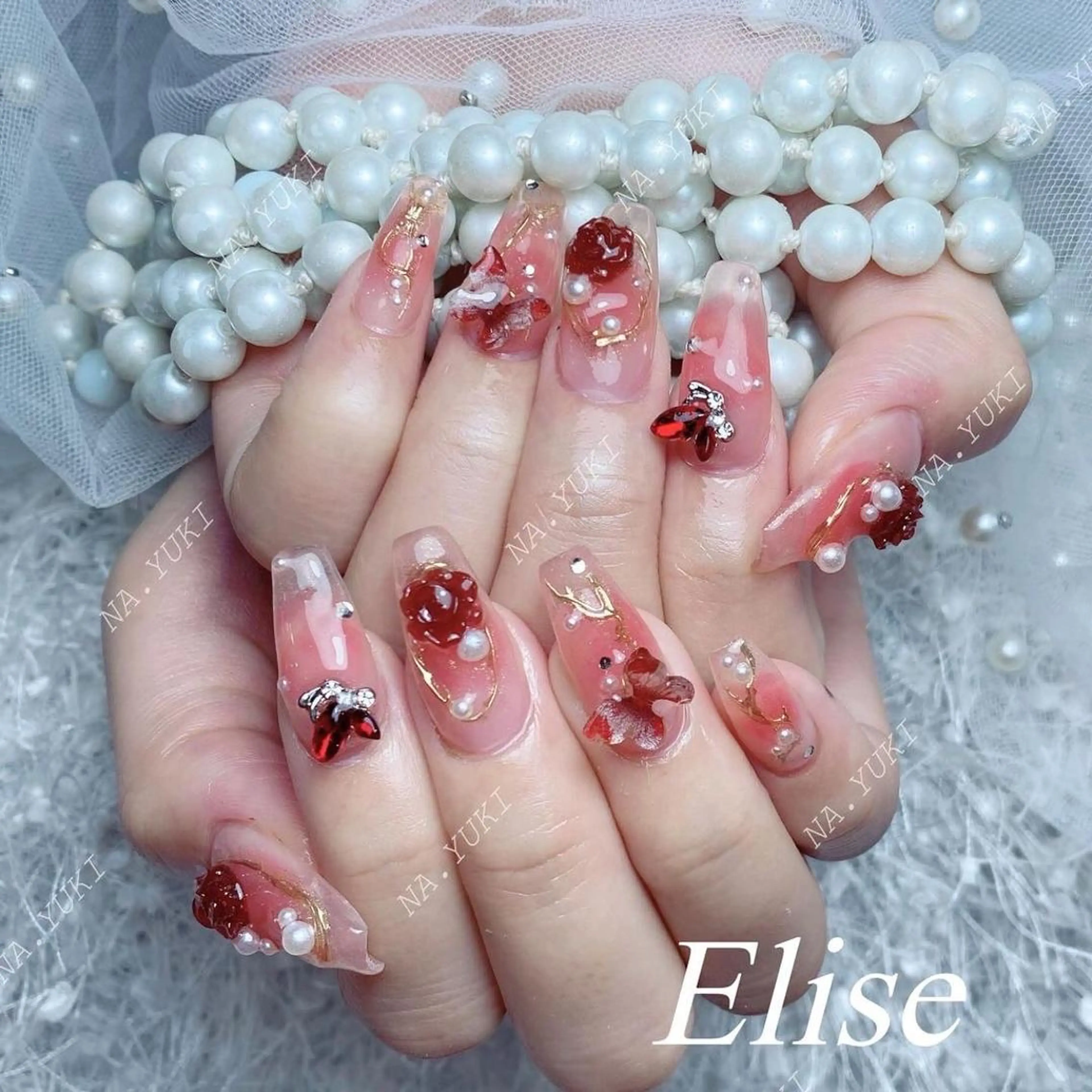 ネイル ハンドネイル ハンドケア 🌷 Mooning 🌷のネイルデザイン