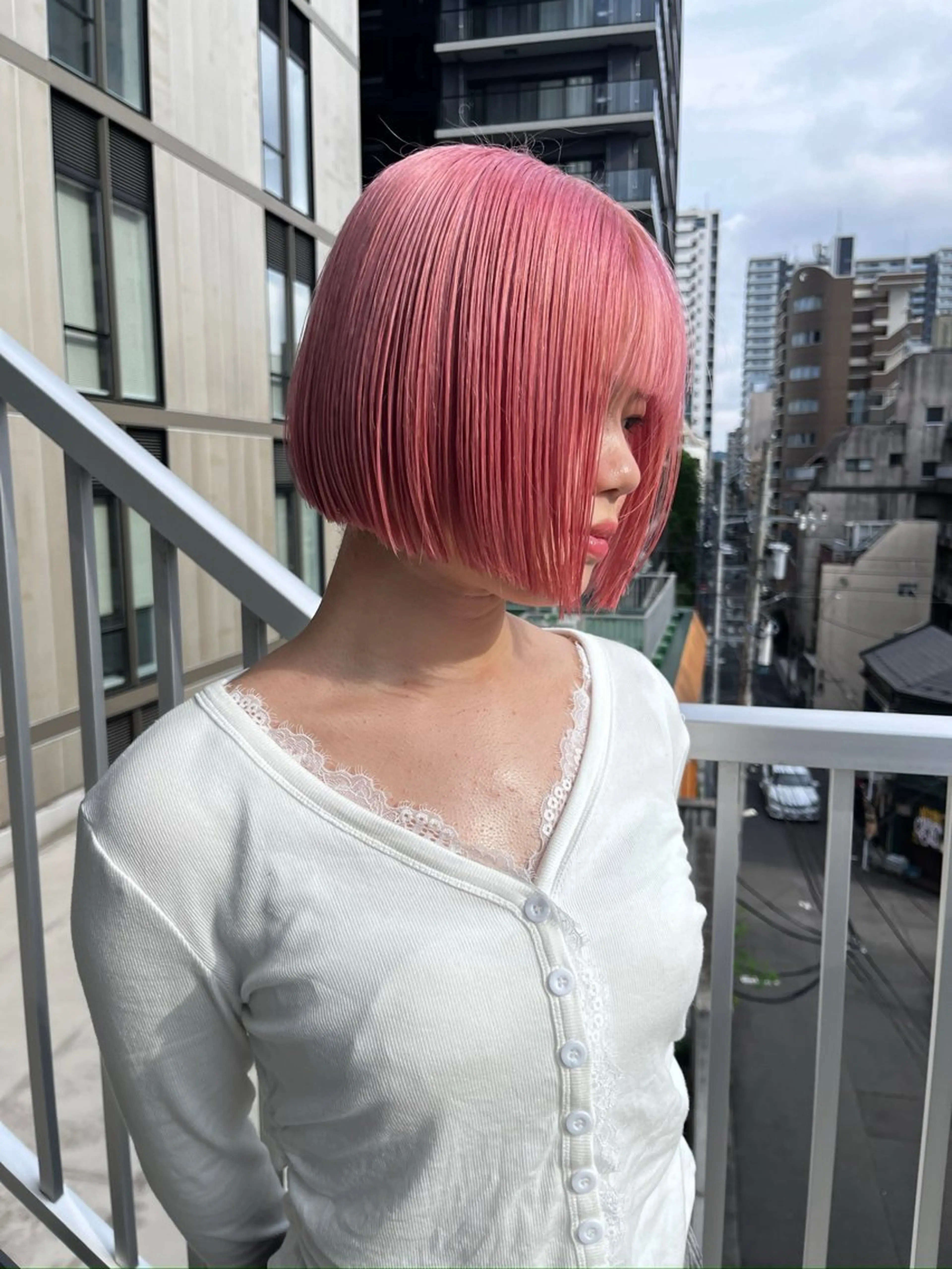 ミディアム カラー ブリーチ ケアブリーチ ハイトーンカラー ヘアカラー TOTA 唯一無二カラーのヘアスタイル