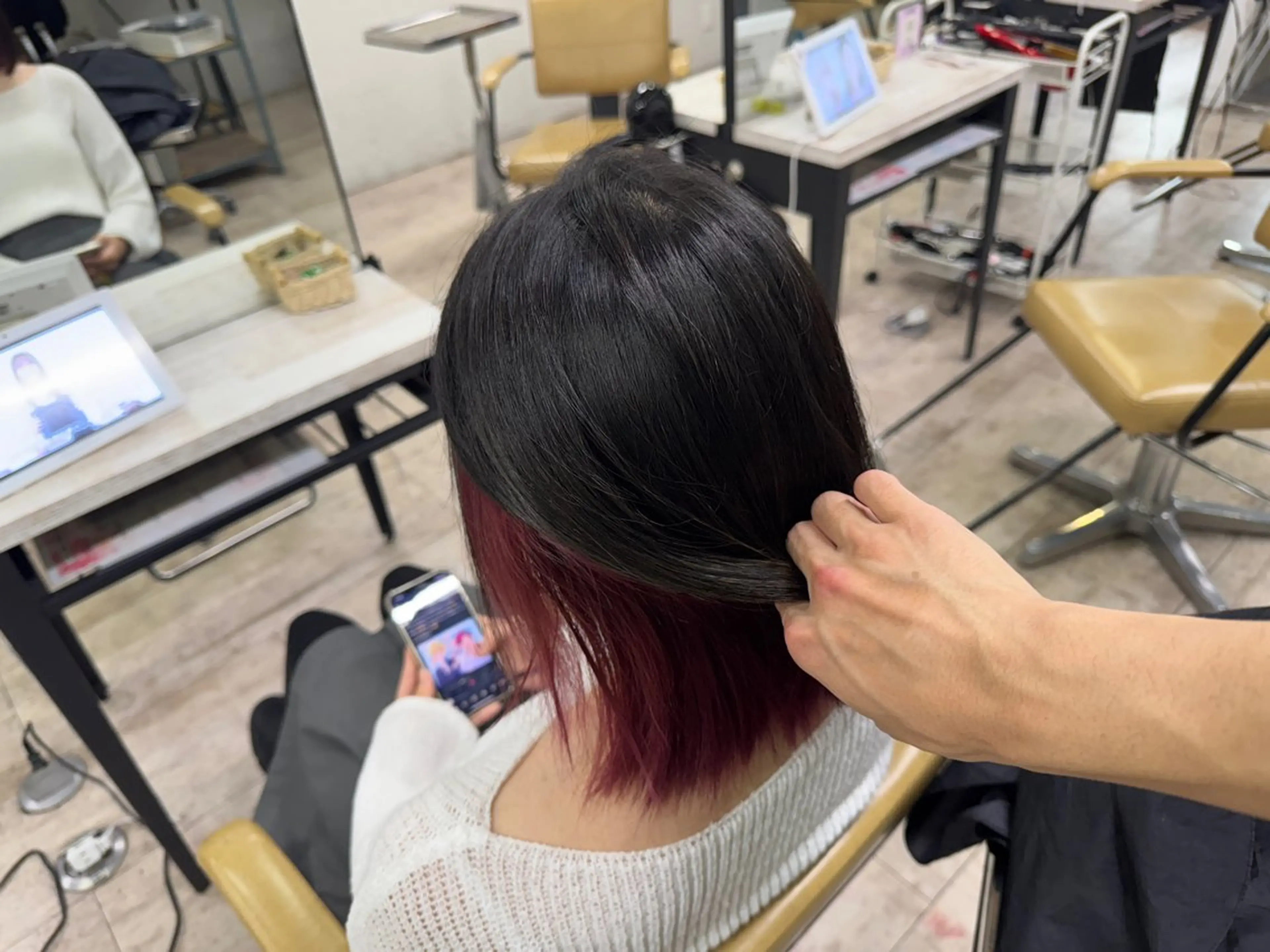 ミディアム カラー ピンクカラー カット ヘアカラー トリートメント 🔥ブリーチカラー 槙川のヘアスタイル