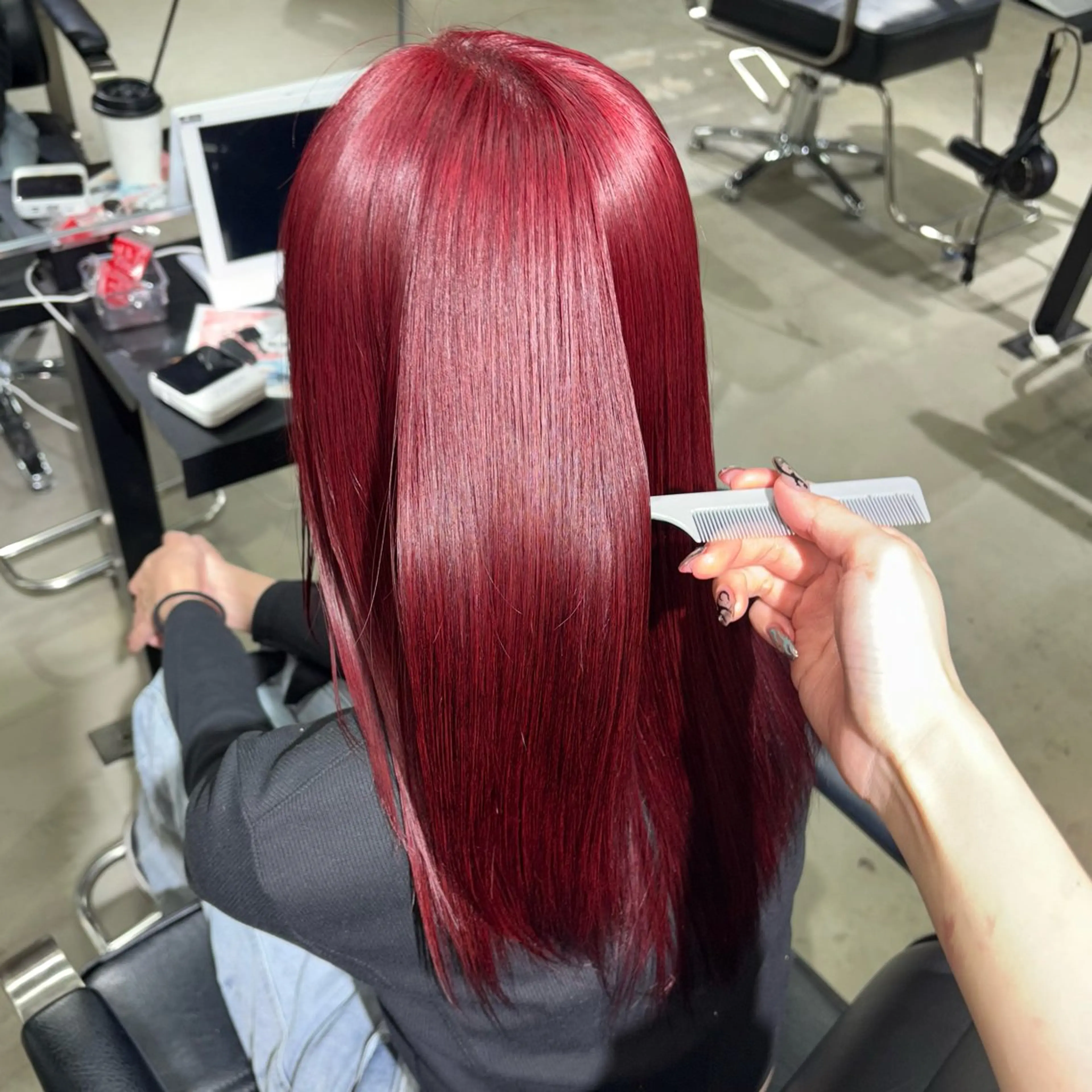 セミロング カラー ブリーチ ケアブリーチ ハイトーンカラー ヘアカラー ★デザインカラー ハイトーン ももか★のヘアスタイル