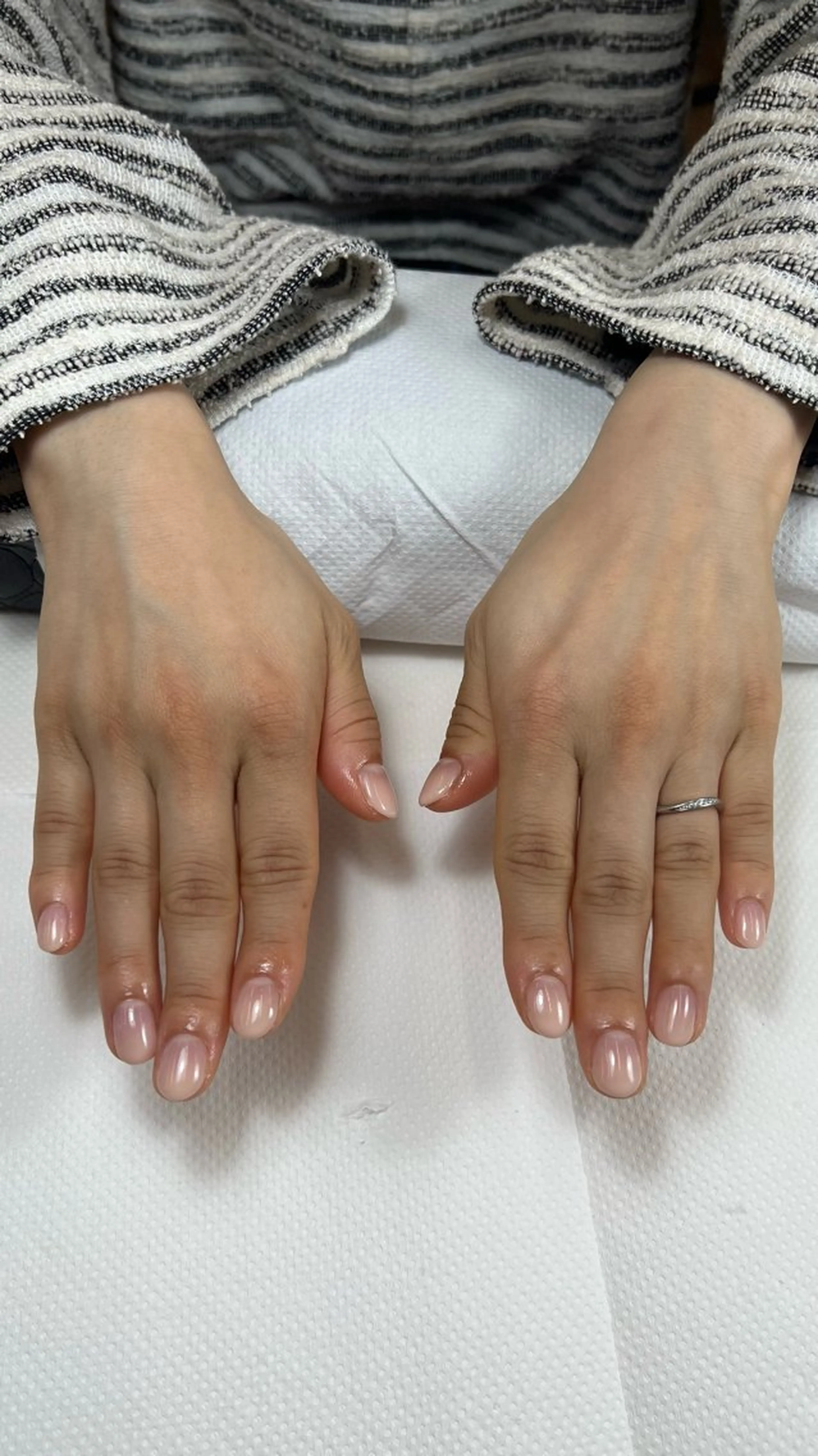 ネイル 名越 彩花のネイルデザイン