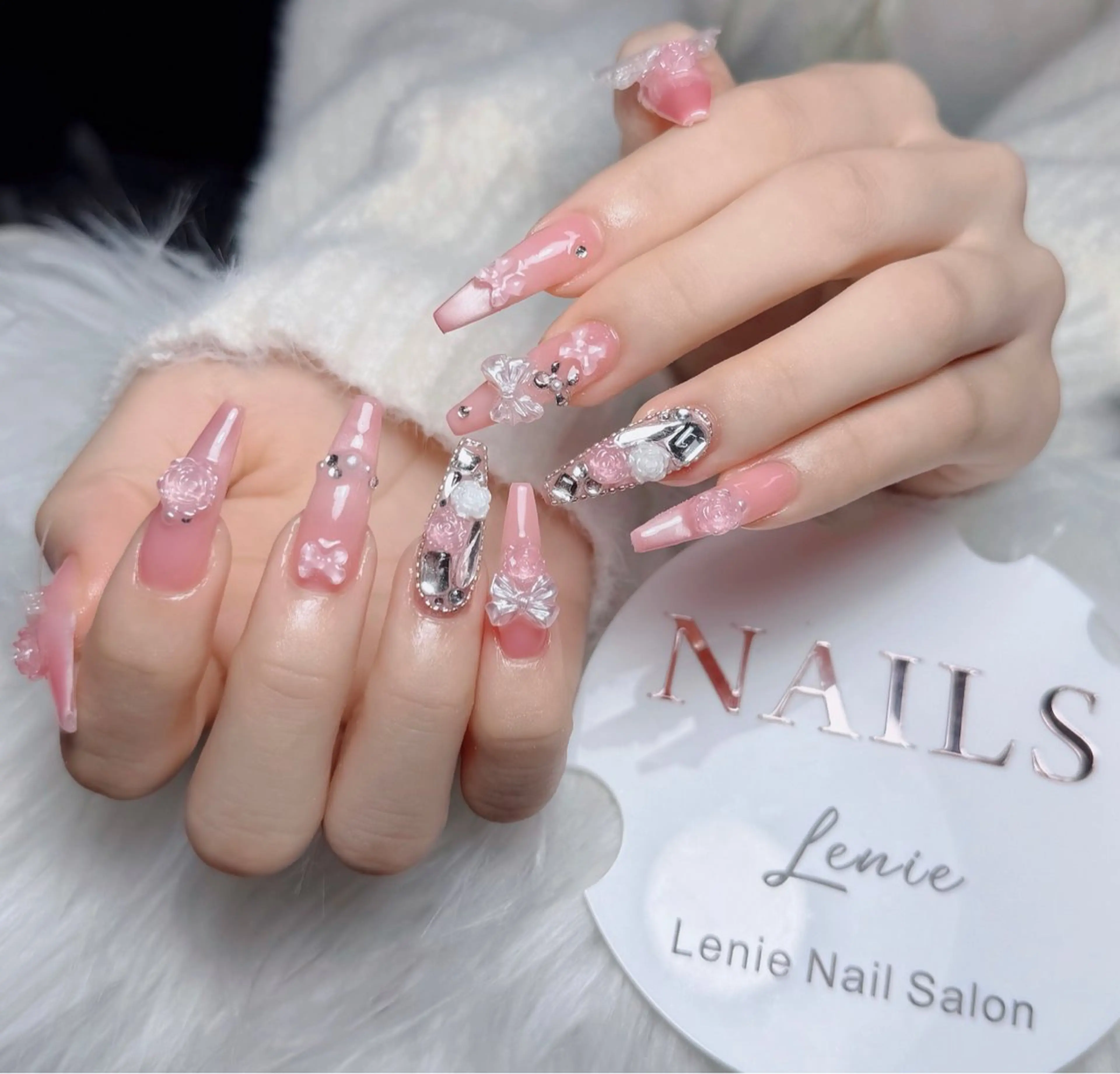 ネイル アートネイル フレンチネイル ジェルネイル 韓国ネイル マグネットネイル ハンドネイル Lenie Nailsのネイルデザイン