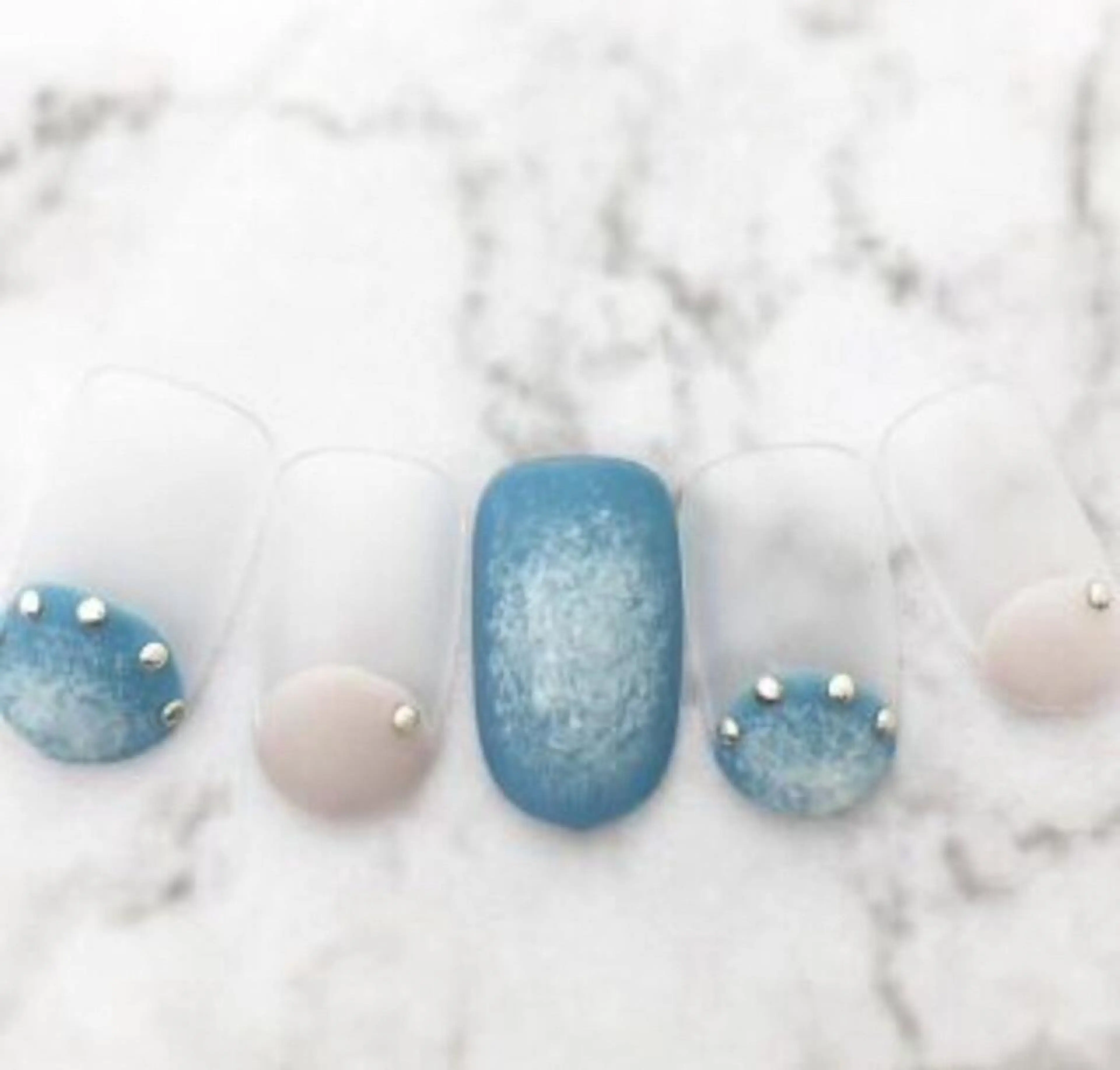 ネイル ハンドネイル ゲン レイカのネイルデザイン