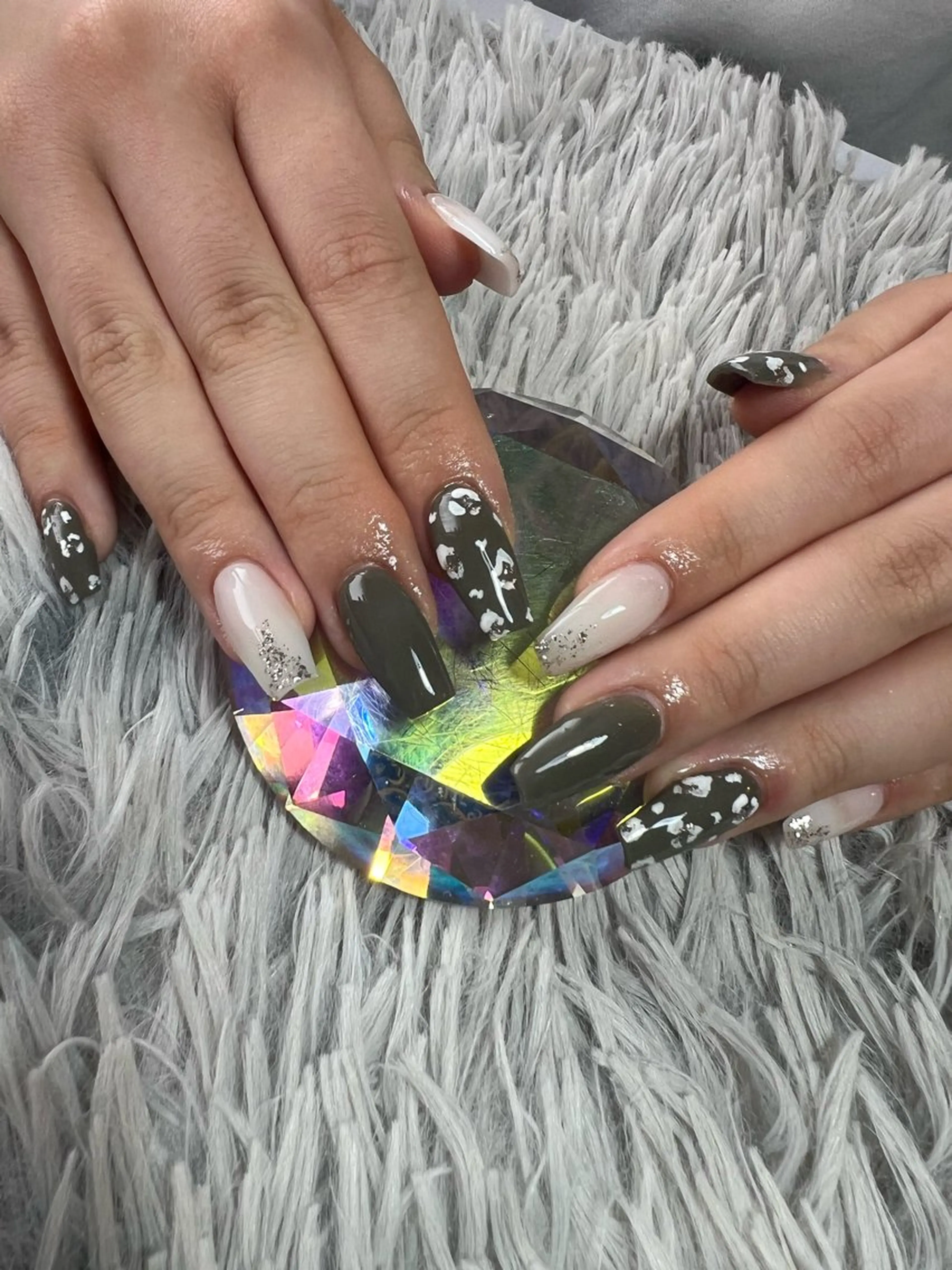 ネイル アニマル柄 スカルプネイル ハンドネイル シェヌネイル JURAのネイルデザイン