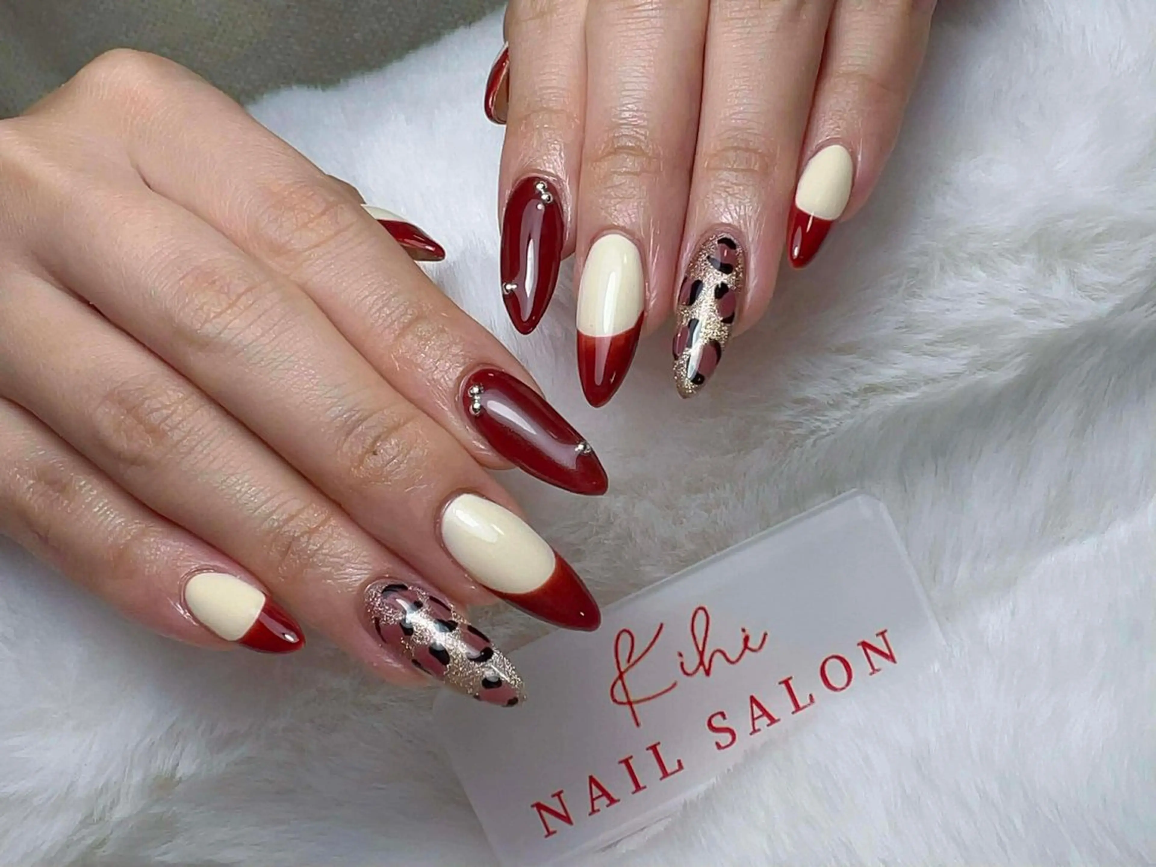 ネイル アートネイル フレンチネイル ジェルネイル グラデーション 韓国ネイル ハンドネイル 💕鈴木ユリ パラジェル/オフ無料のネイルデザイン