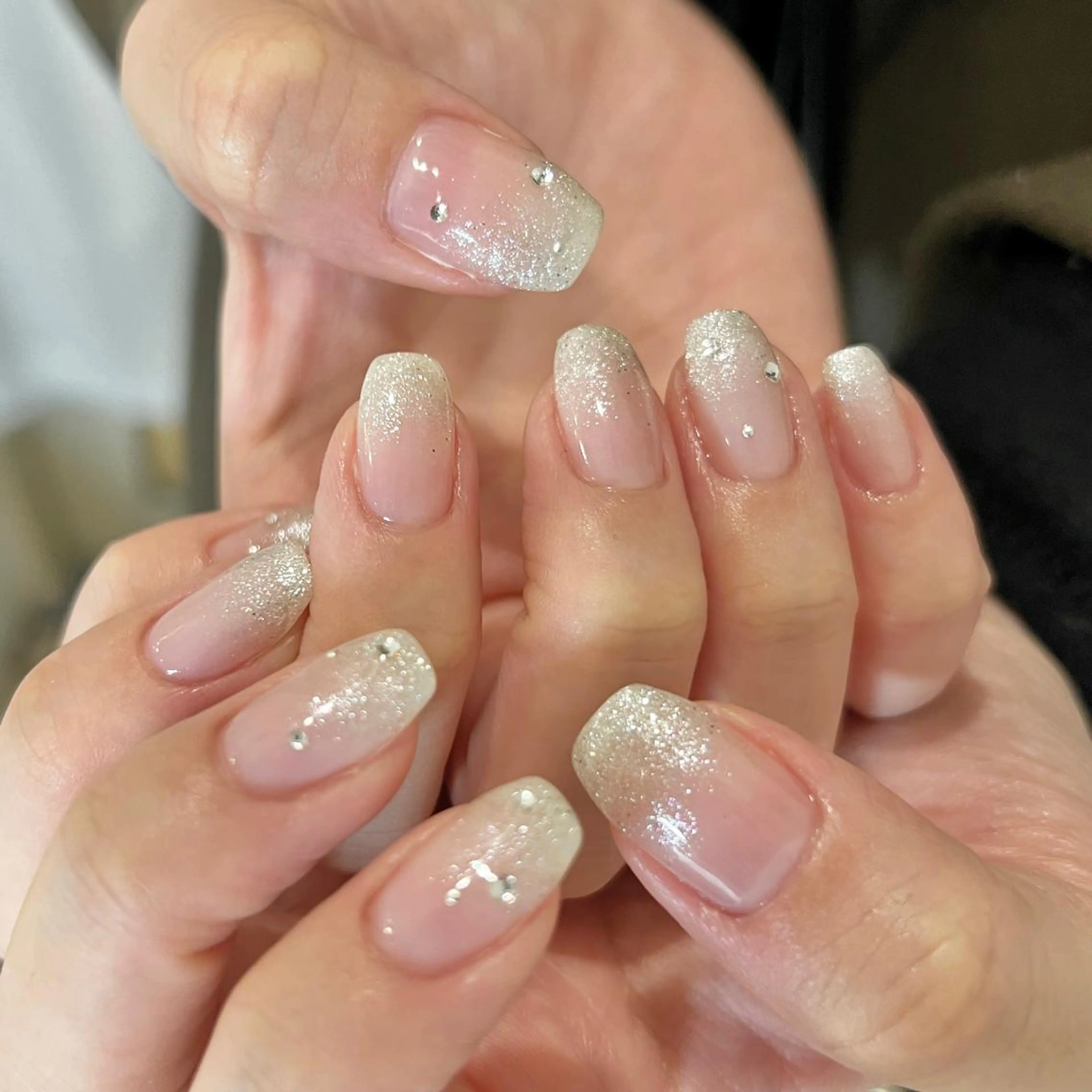 ネイル フラッシュネイル グラデーション ラメ(グリッター) ラメグラデーション 持ち込み ハンドネイル REHTOF ｜朝7時Open☀️のネイルデザイン