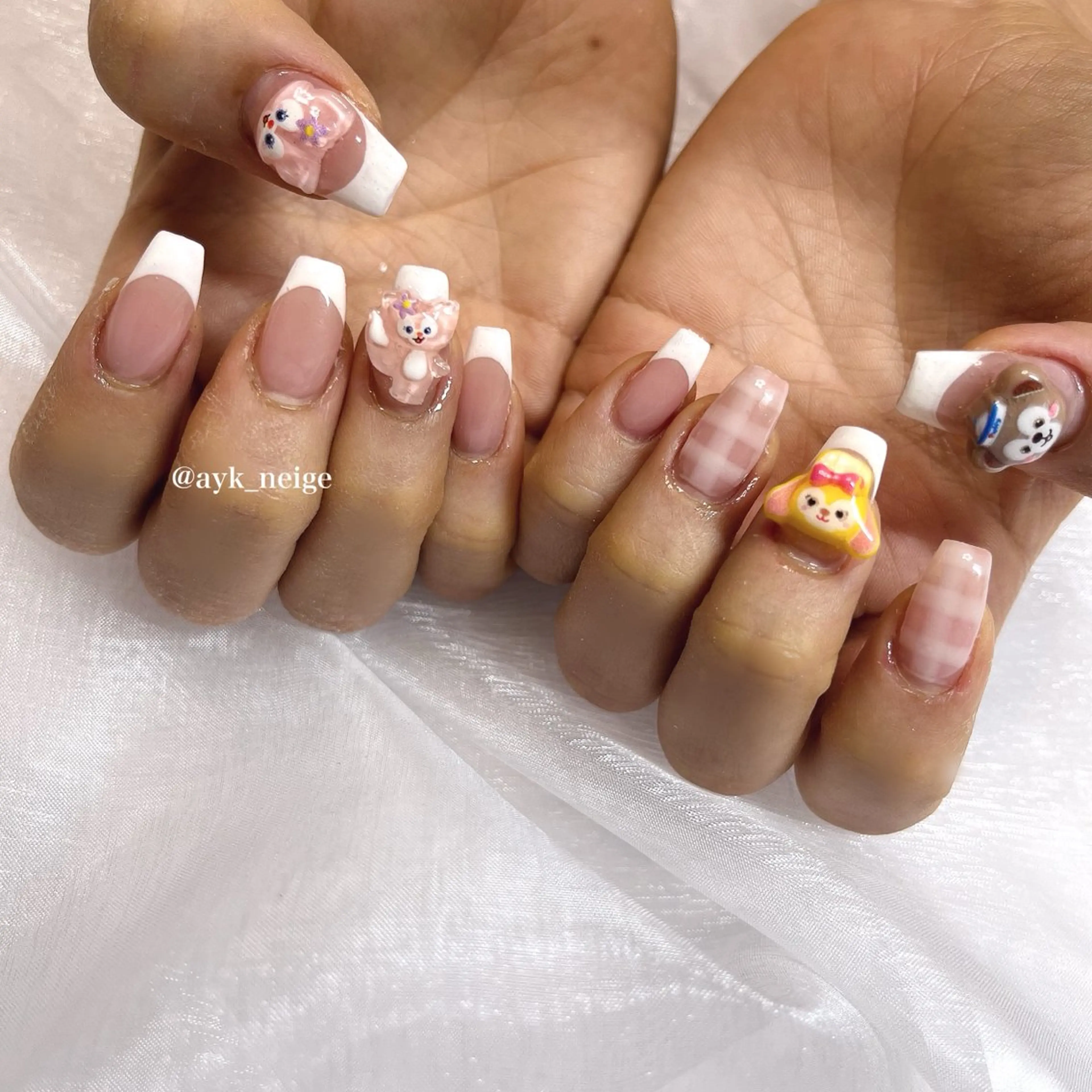 ネイル フットネイル キラキラネイル 韓国ネイル リボン n'eige nail所属・大谷 綾香のネイルデザイン