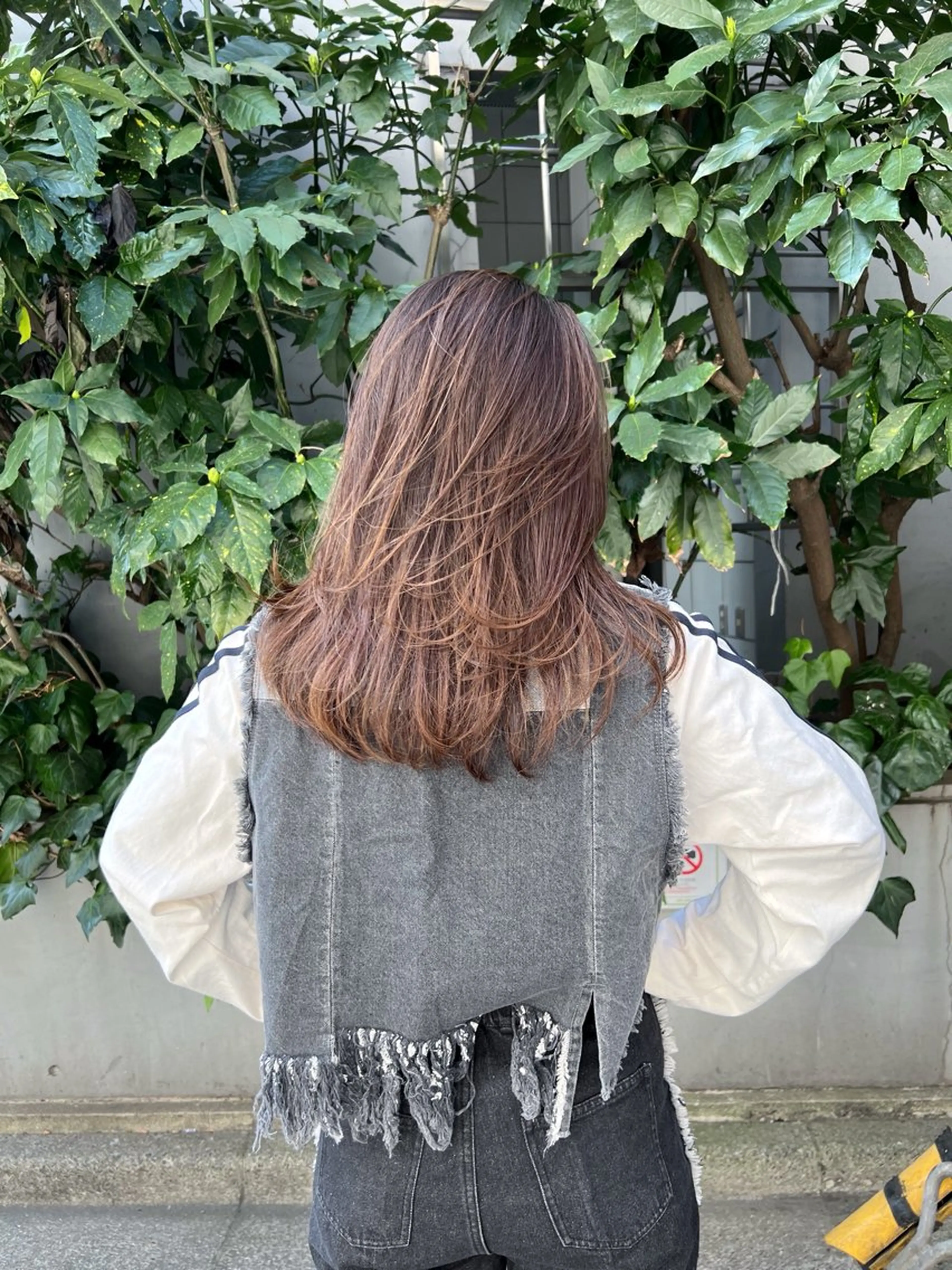 セミロング カラー グレージュ ハイライトカラー ハイライト DUMBO所属・【完全マンツー 恵比寿】佐藤 翔のヘアスタイル