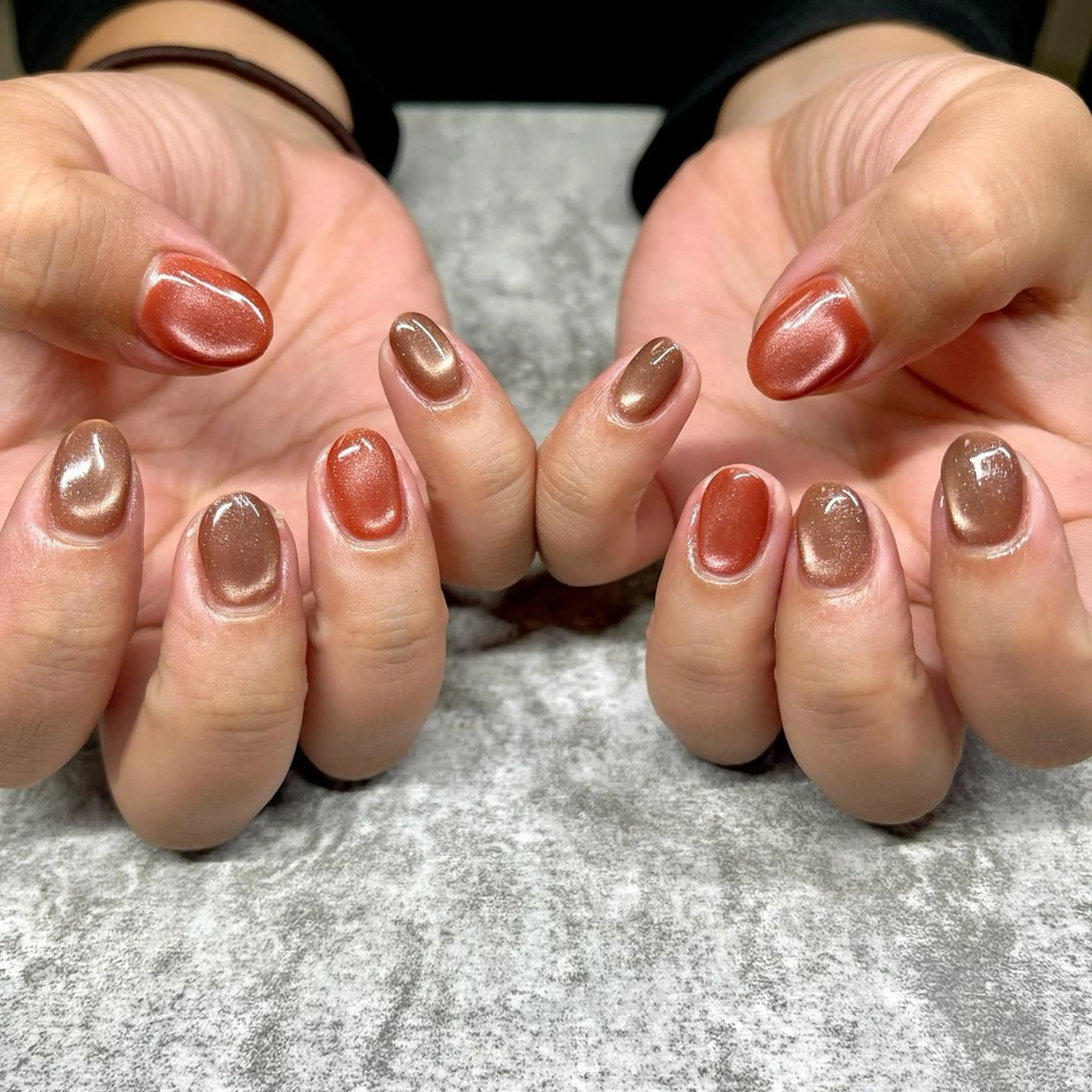 ネイル オーロラネイル ボルドー クリアネイル フラッシュネイル フットネイル Rabe nail ラーベネイルのネイルデザイン