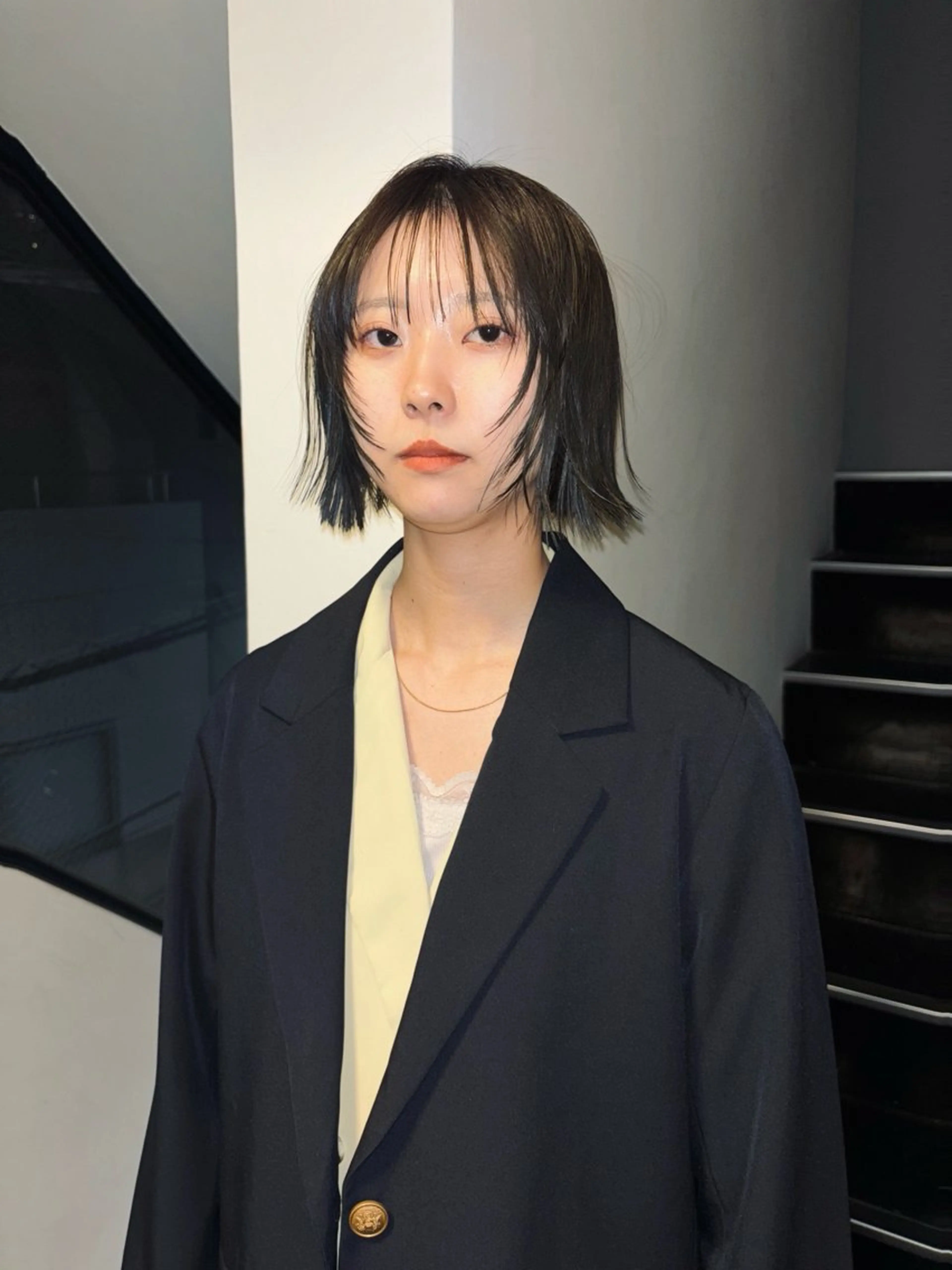 ミディアム カラー トリートメント カット ヘアカラー トリートメント ファッションに 溶け込むstyleのヘアスタイル