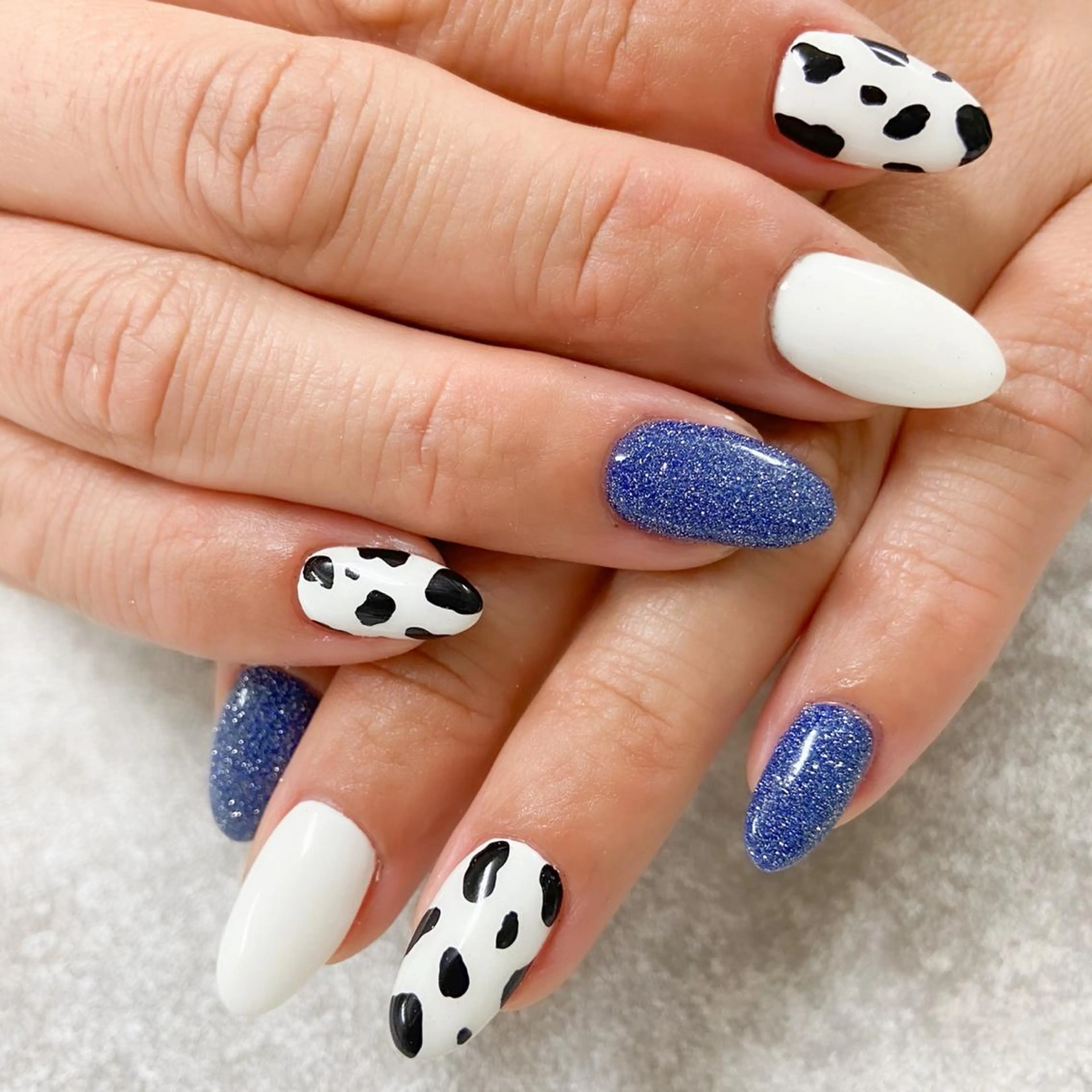 ネイル 黒沢 直子のネイルデザイン