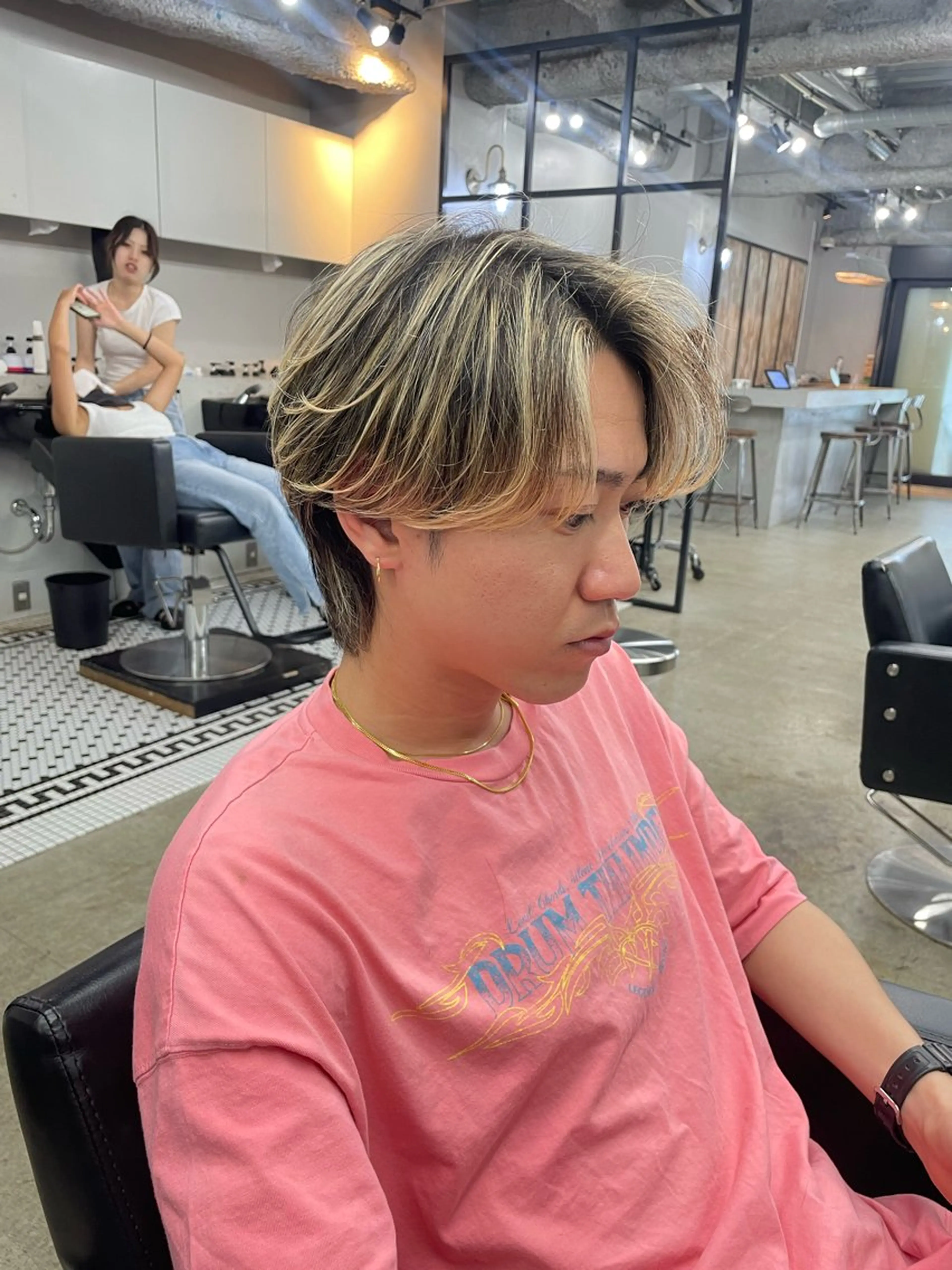 カラー メンズ カット ヘアカラー パーマ トリートメント ヘアセット 新宿/韓国ヘア/ 髪質改善ストレートのヘアスタイル